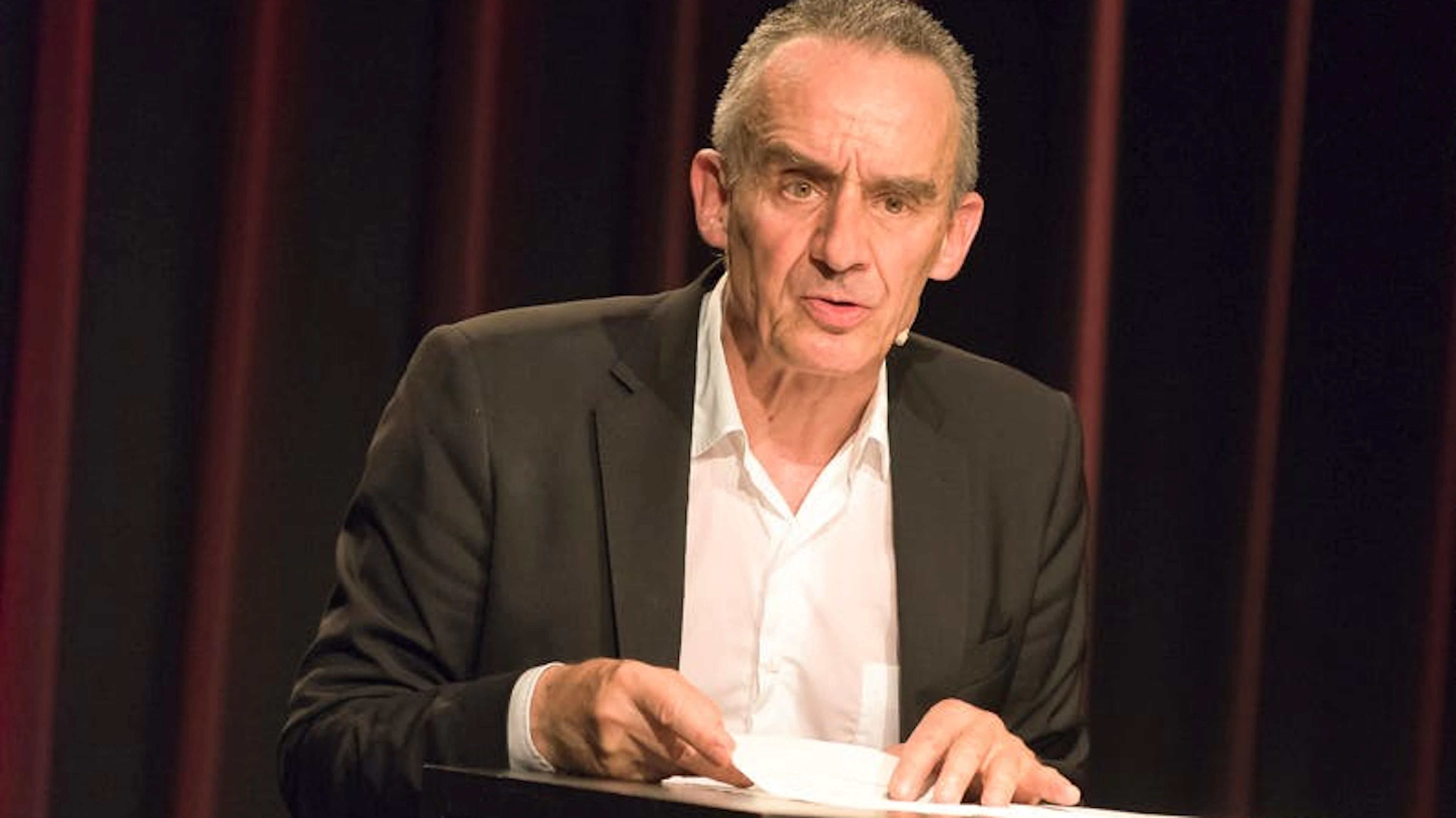 Patrick Frey über SVP-Politiker: «Sie wirken im Fernsehen oft lustiger, aber gleichzeitig auch lächerlicher, weil sie komisches Zeugs erzählen, das sie besser nicht erzählen würden..»