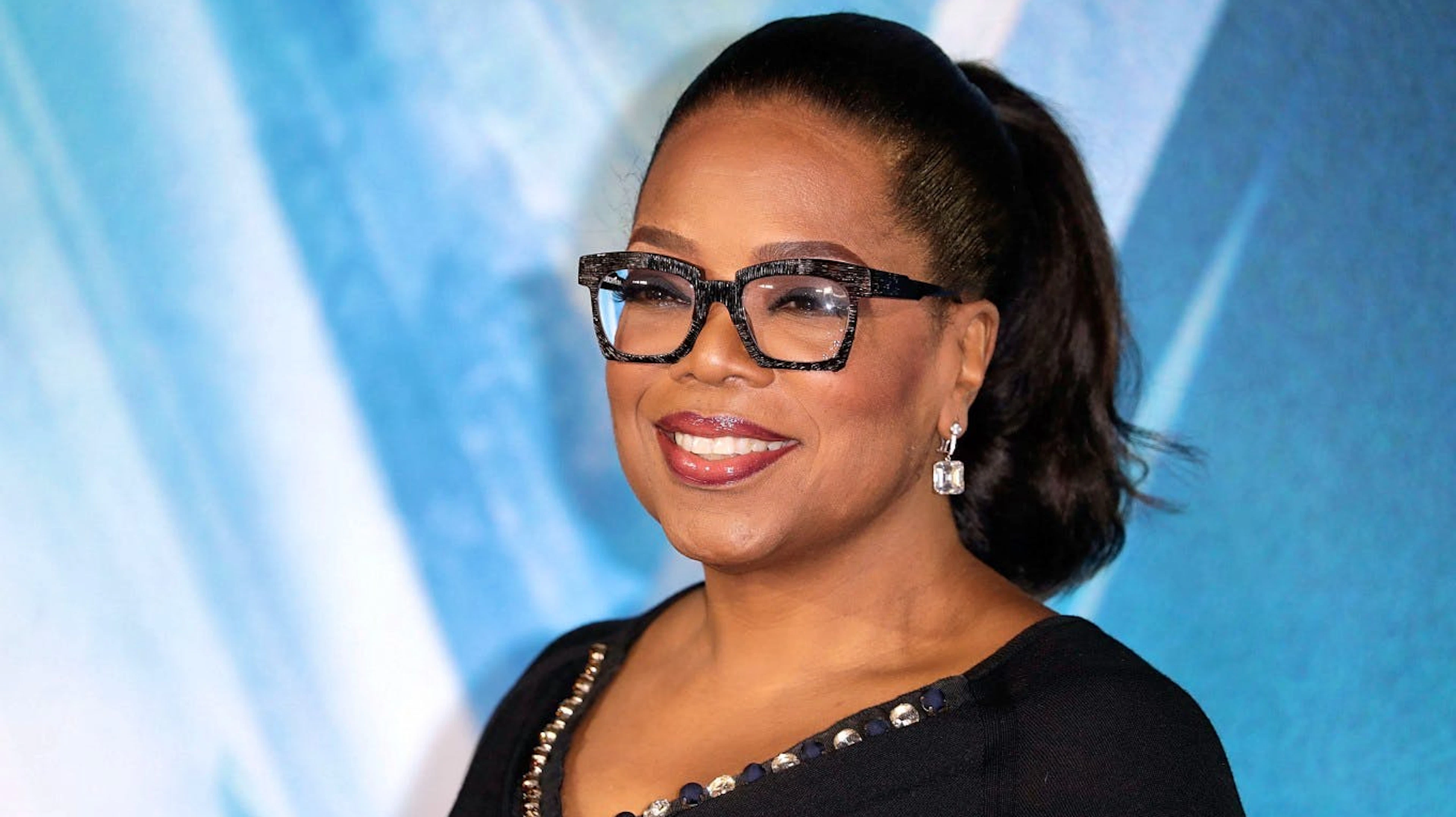 Oprah Winfrey (64) gilt als die populärste und erfolgreichste Talkmasterin der USA. Im vergangenen Jahr landete sie auf Platz drei der «Forbes-Liste» der bestverdienenden Promis. Davon konnte sie in ihrer Kindheit nur träumen.&nbsp;Die verbrachte Oprah bei wechselnden Verwandten, unter anderem auf der Farm ihrer Oma in Missouri. Teils lebte sie in Unterkünften, die kein fliessendes Wasser oder Strom hatten.