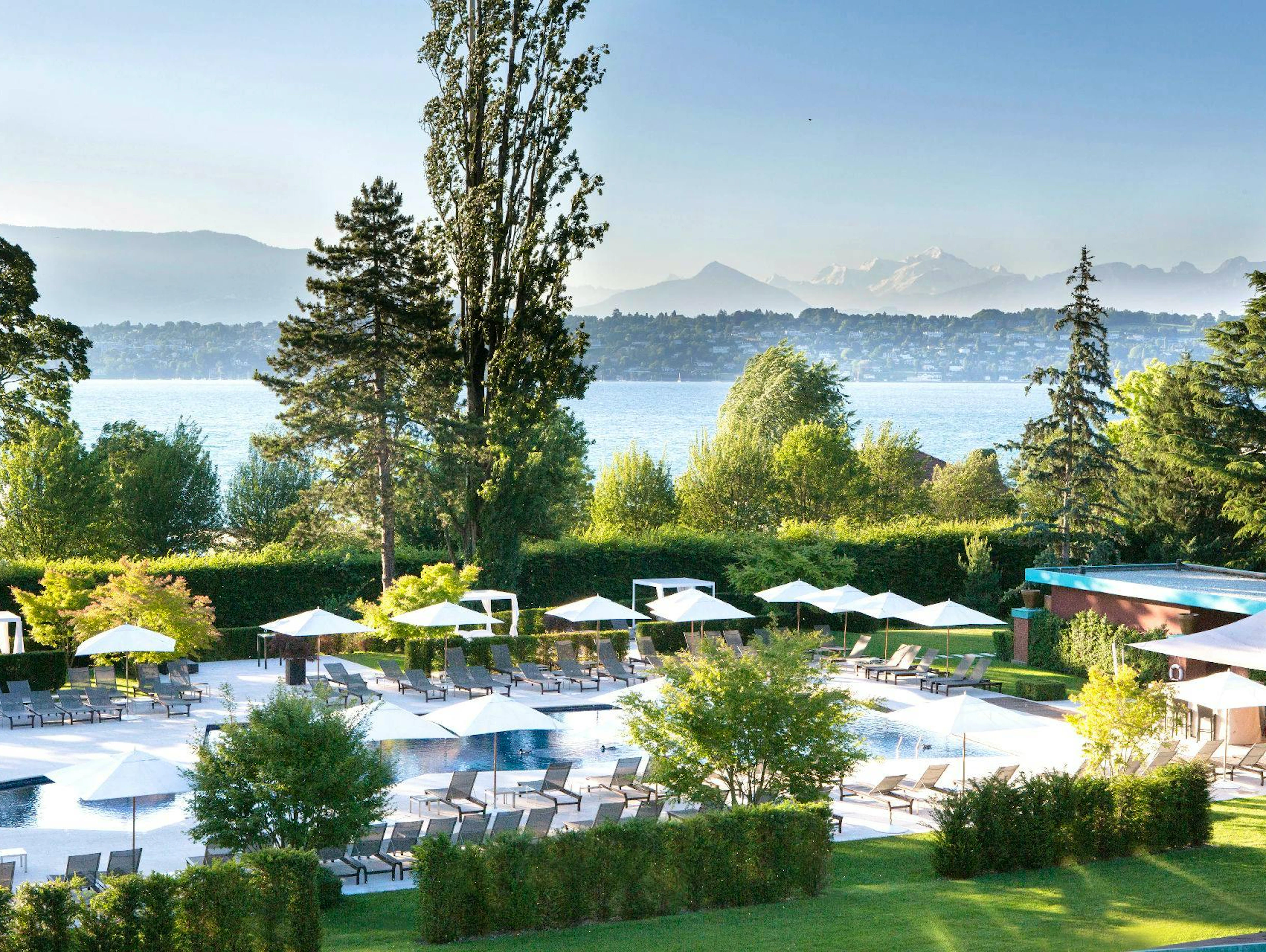 Hotel, Spa and Villas La Réserve, Genf: Der Jungbrunnen am Genfersee. Das Nescens SPA im «La Réserve» setzt auf medizinisch begleitete Anti-Aging-Rituale, Fitness, Ernährung, Beauty und Wellness in einem.