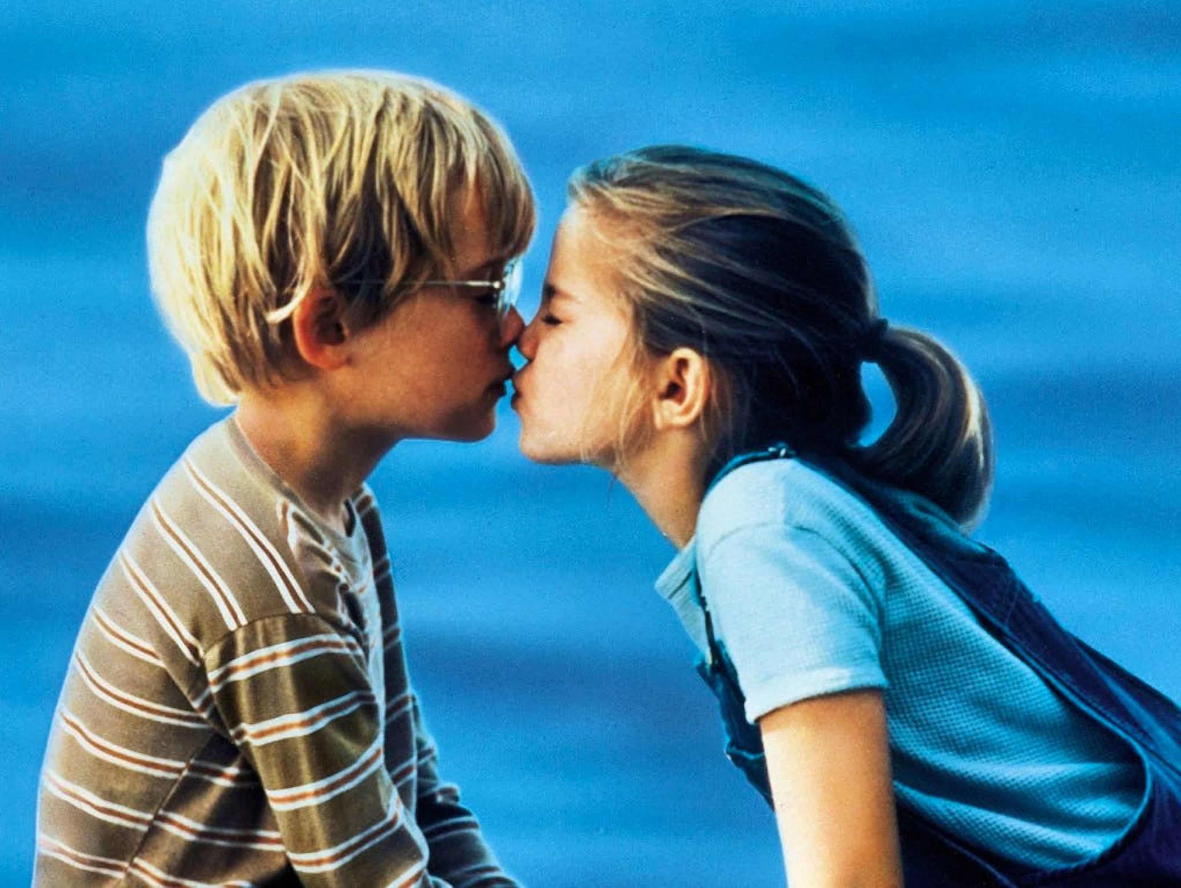 Platz 4: Es gibt nie eine zweite Chance für die erste Liebe ... Millionen zumeist erwachsener Kinobesucher brach diese Erkenntnis das Herz. Anna Chlumsky und «Kevin allein zu Haus»-Darsteller Macaulay Culkin transportierten sie in «My Girl» (1991) auch einfach zu herzig.&nbsp;