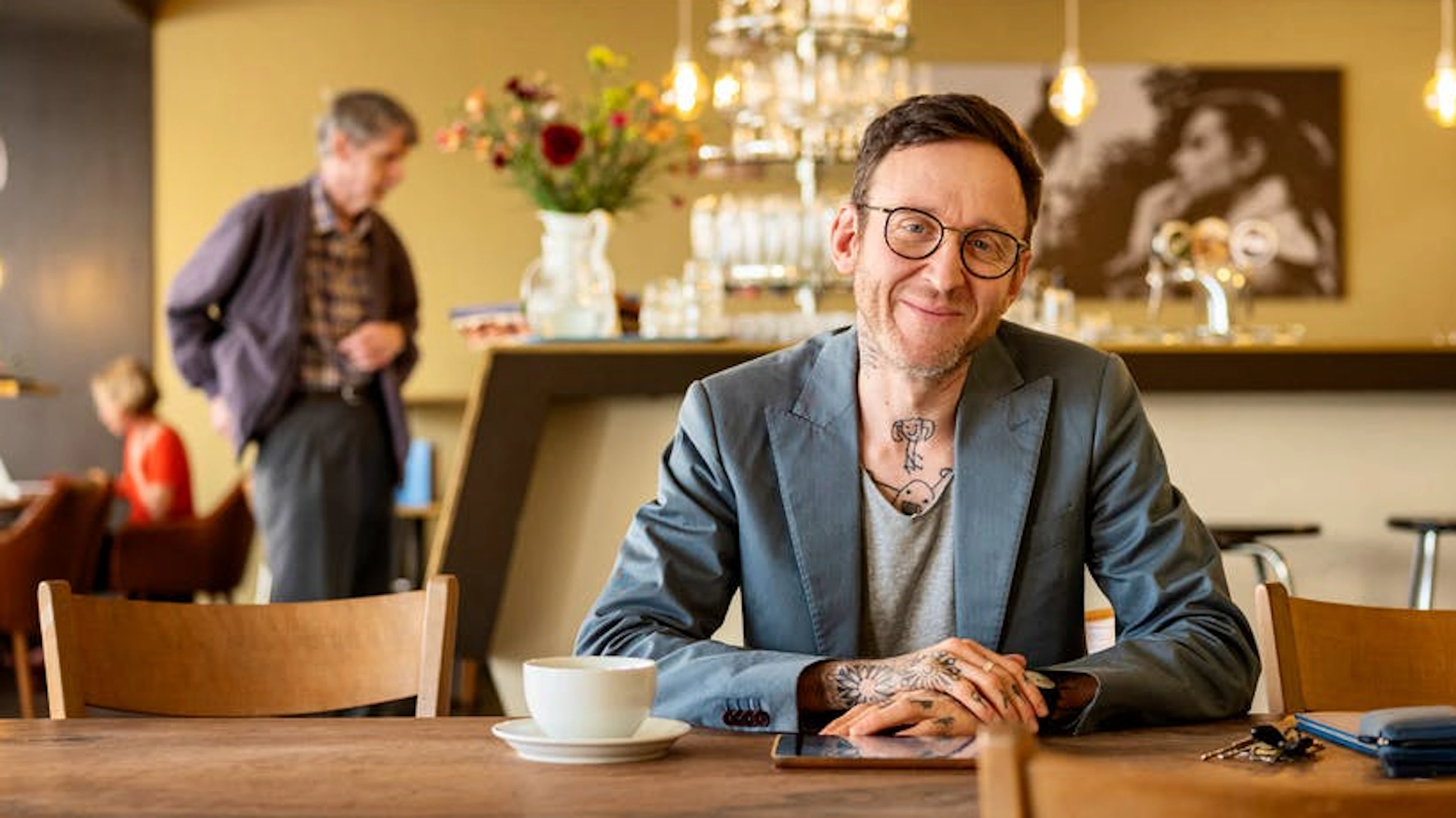 Thomas Meyer über seine Verlobung: «Ich fände es bizarr, wenn die Frau den Mann fragen würde. Die Verlobung ist ein konservatives Ritual. Würde es modernisiert, wäre es nicht mehr, was es einmal war.»