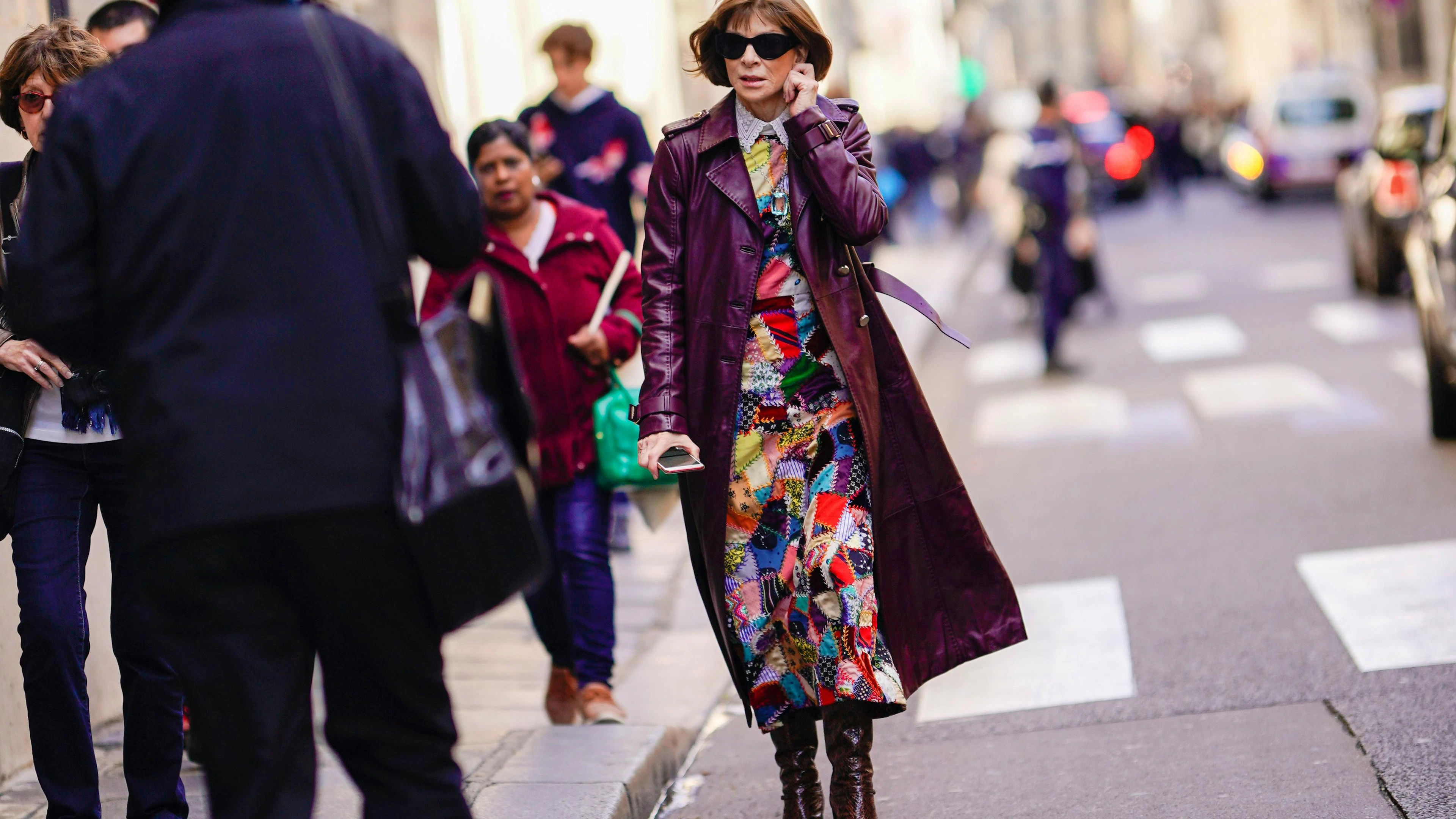 Anna Wintour macht mal wieder vor, wie man Trends richtig trägt.