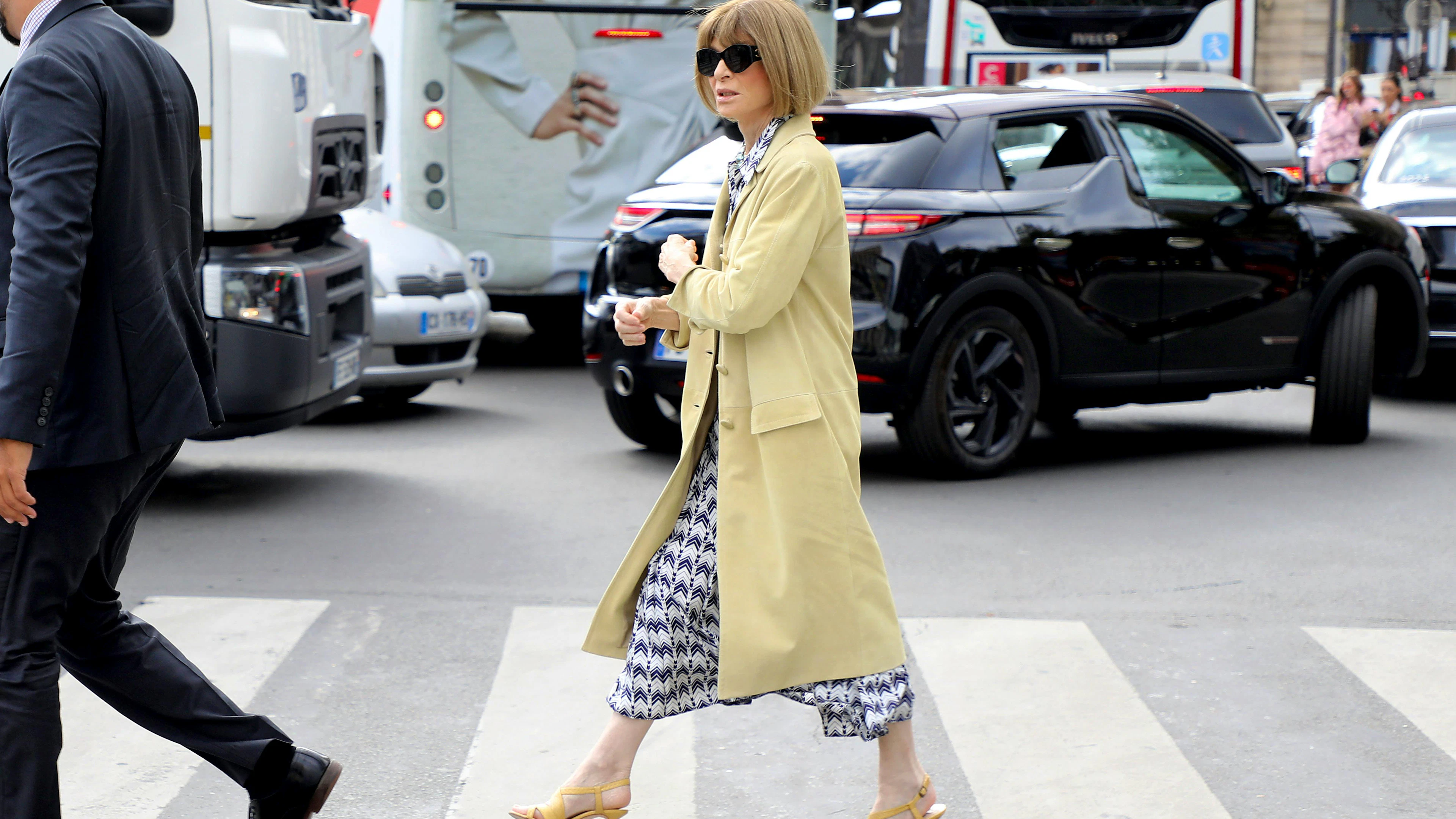Ob die Queen der Mode ihre Heels nächstes Jahr wohl auch gegen Sneaker und Ballerinas eintauscht?