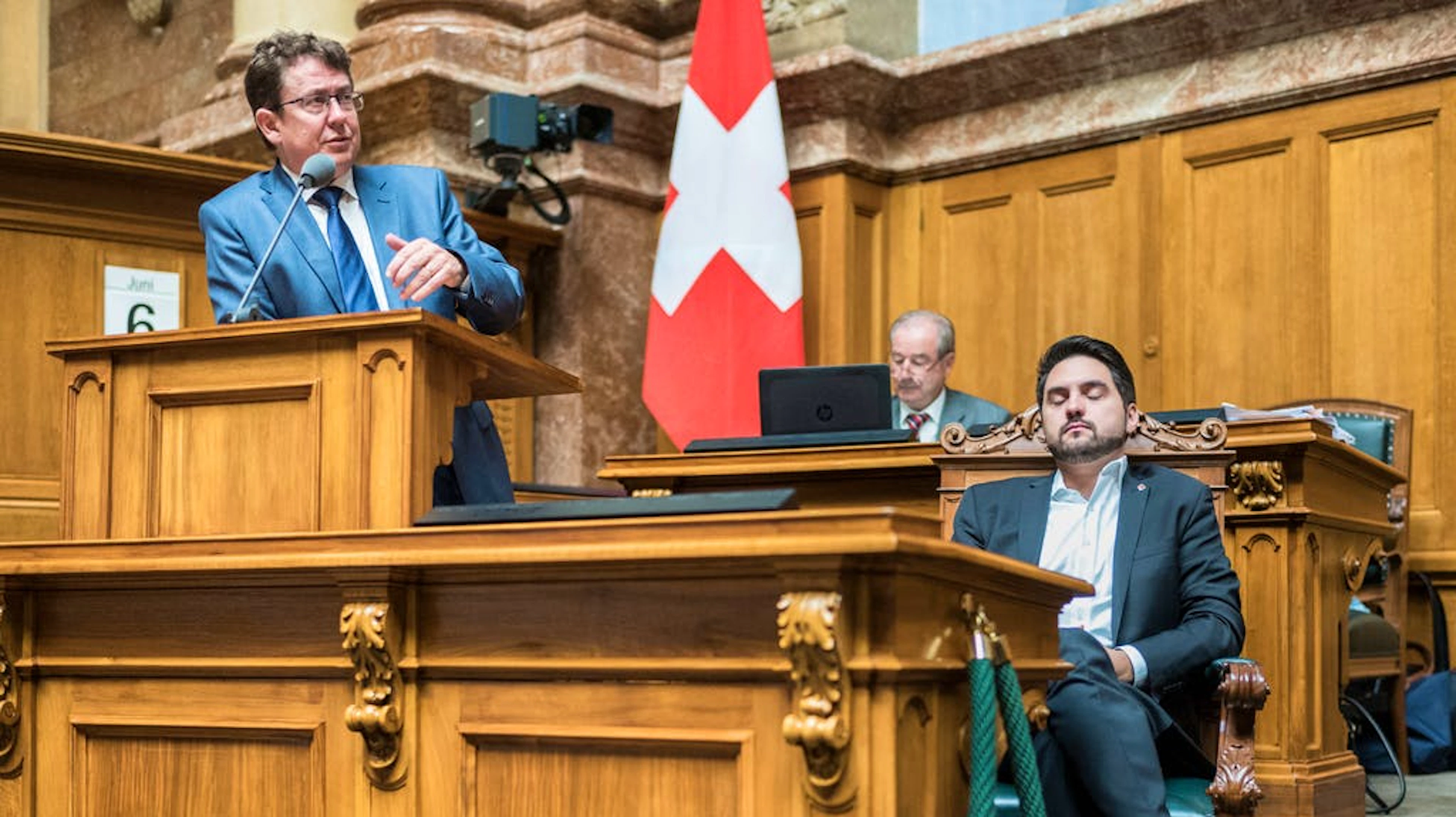 Cédric Wermuth (rechts) über Altmännergehabe in der Schweizer Politik: «Schauen Sie sich nur die Spitzen der Parteien und Fraktionen an. Dort ist das dominierende Modell der gutsituierte, weisse, ältere Herr mit einer bürgerlichen Weltvorstellung.»