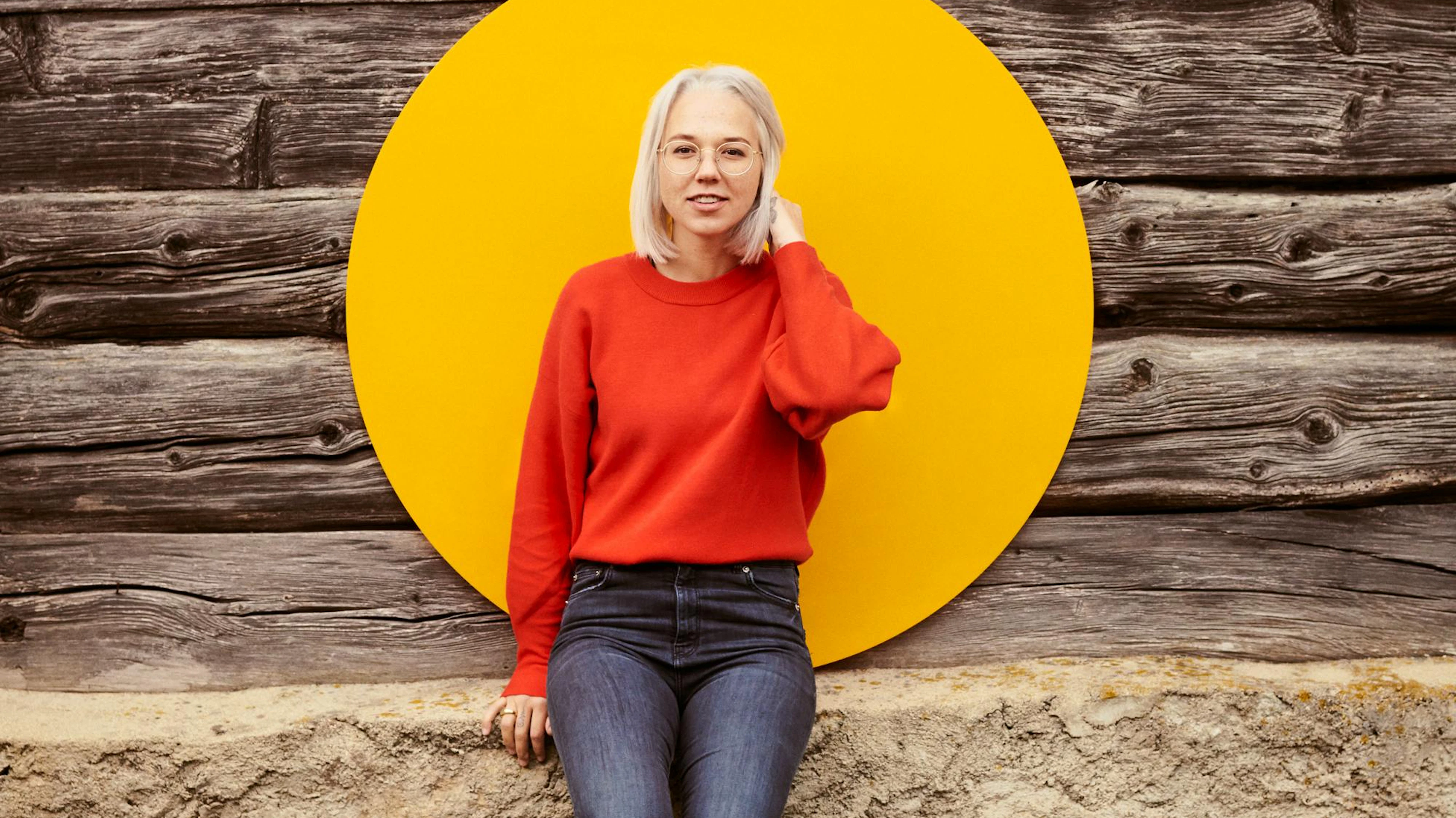 Stefanie Heinzmann über ihre Einsamkeitsbeschäftigung: «Ich lese sehr gerne – aktuell gerade den Roman ‹Der Schwarm› von Frank Schätzing. Es ist ein Desaster. Ich muss mich wirklich durchkämpfen, das Buch zieht sich scheinbar unendlich in die Länge.»