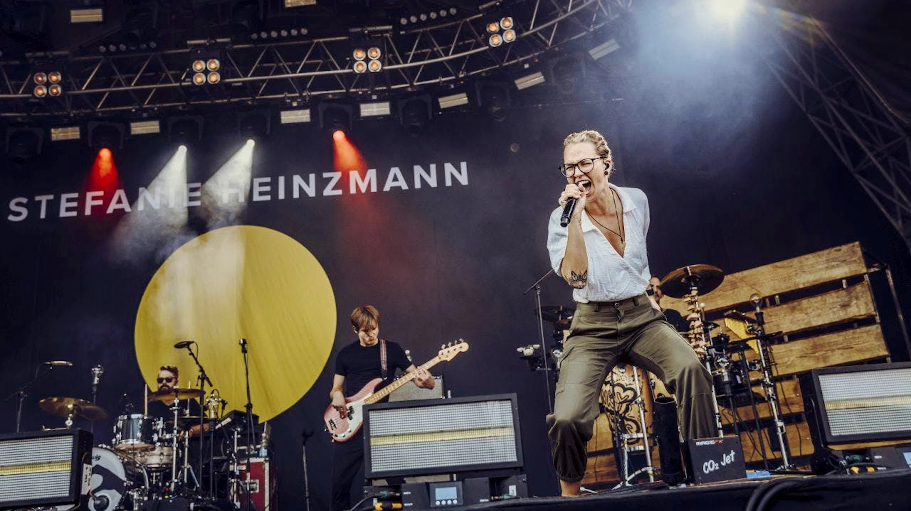 Stefanie Heinzmann über ihre Vorbilder: «Meine Mutter und mein Vater sind gute Vorbilder – insbesondere beziehungstechnisch. Sie sind seit 48 Jahren verheiratet und leben bis heute in Frieden zusammen.»