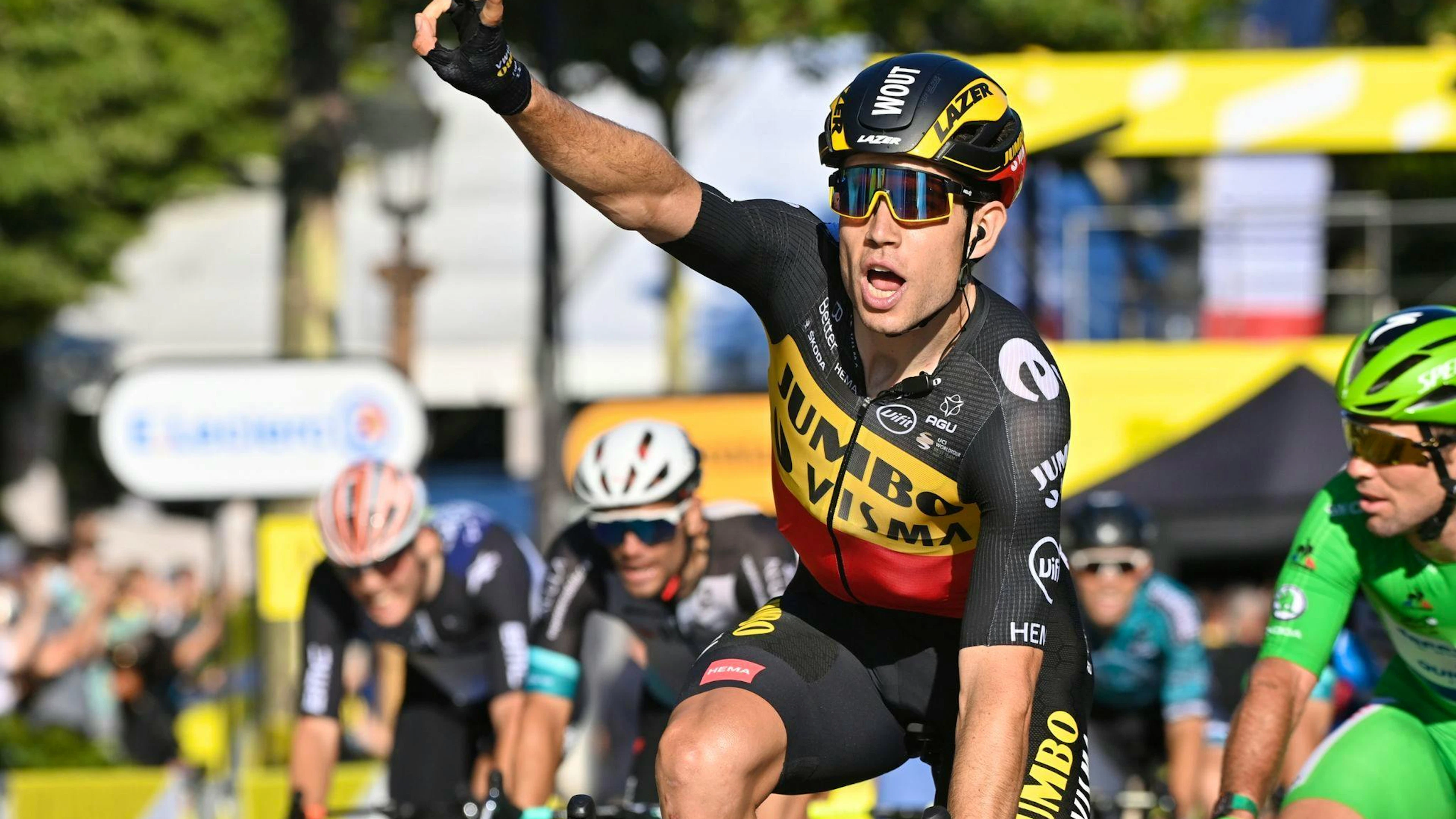 Sicherte sich den Sieg der letzten Etappe in Paris: Wout van Aert.