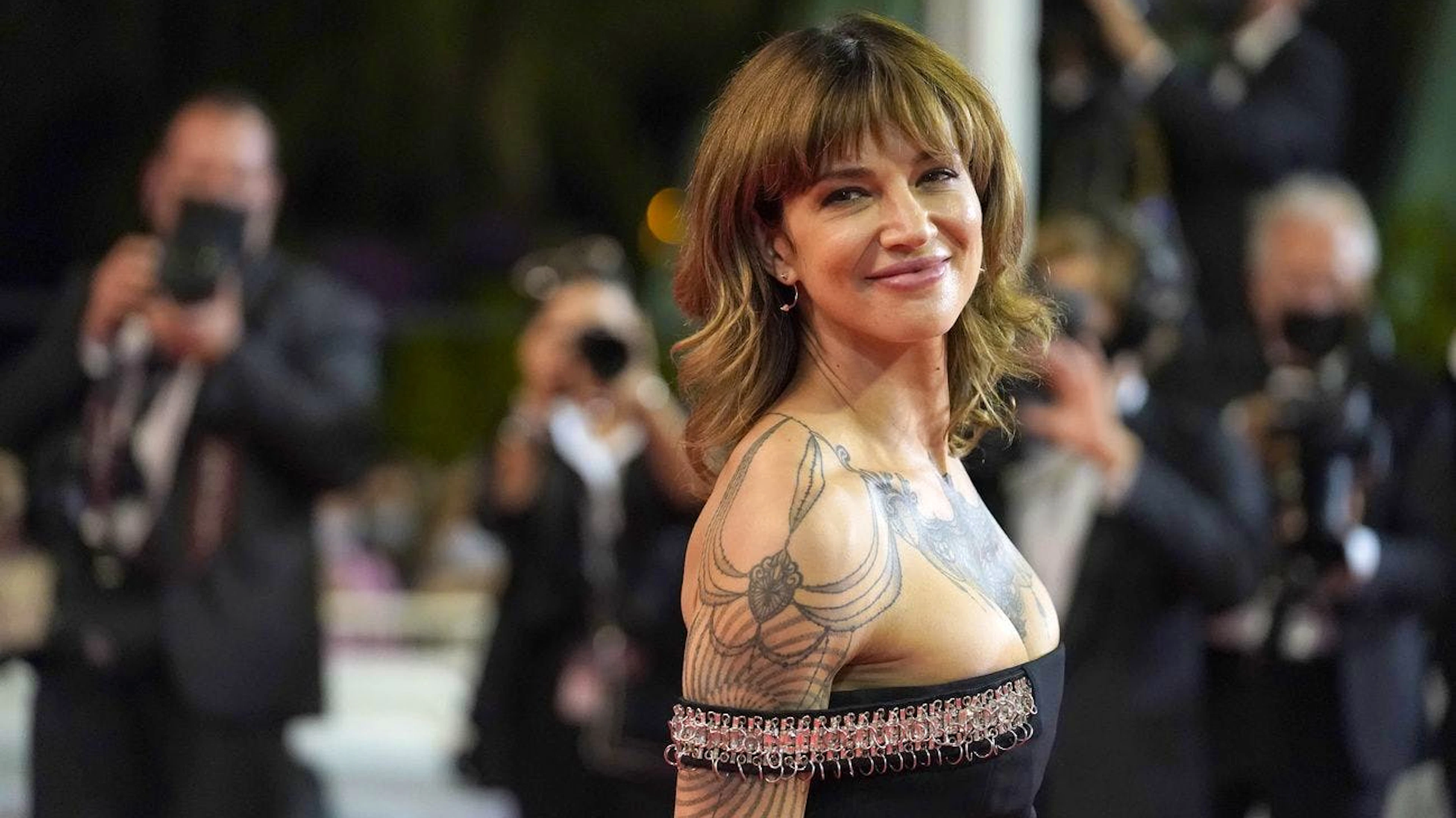 Locarno ehrt Asia Argento – 7 Dinge, die du über sie wissen musst