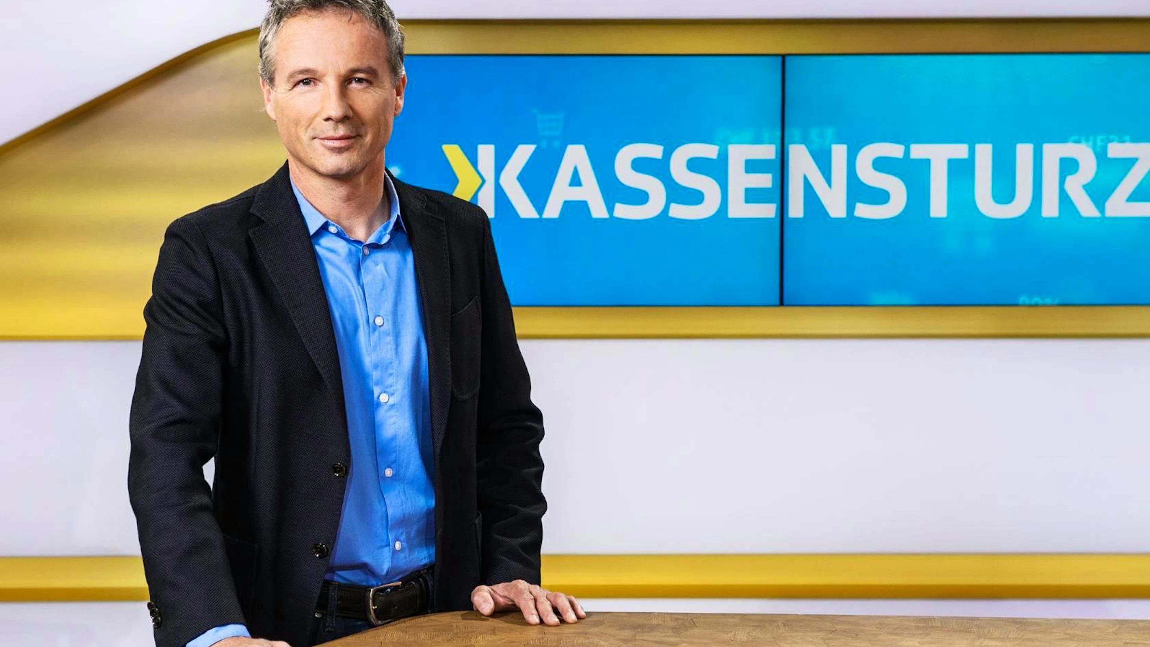 Im Dezember 2021 moderierte Ueli Schmezer nach 25 Jahren die letzte «Kassensturz»-Sendung.