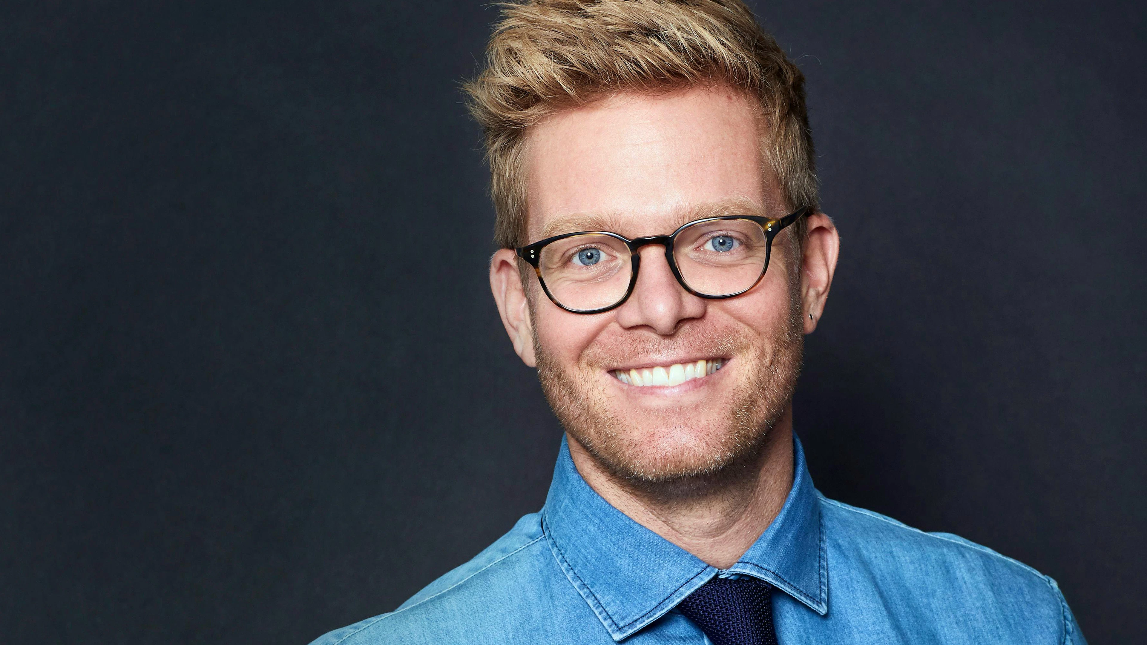 «Am Anfang meiner Moderatorenkarriere beim SRF war Schmuck für Männer – ausser dem Ehering – verpönt. Mein Ohrring war damals bereits grenzwertig»: Olivier Borer.