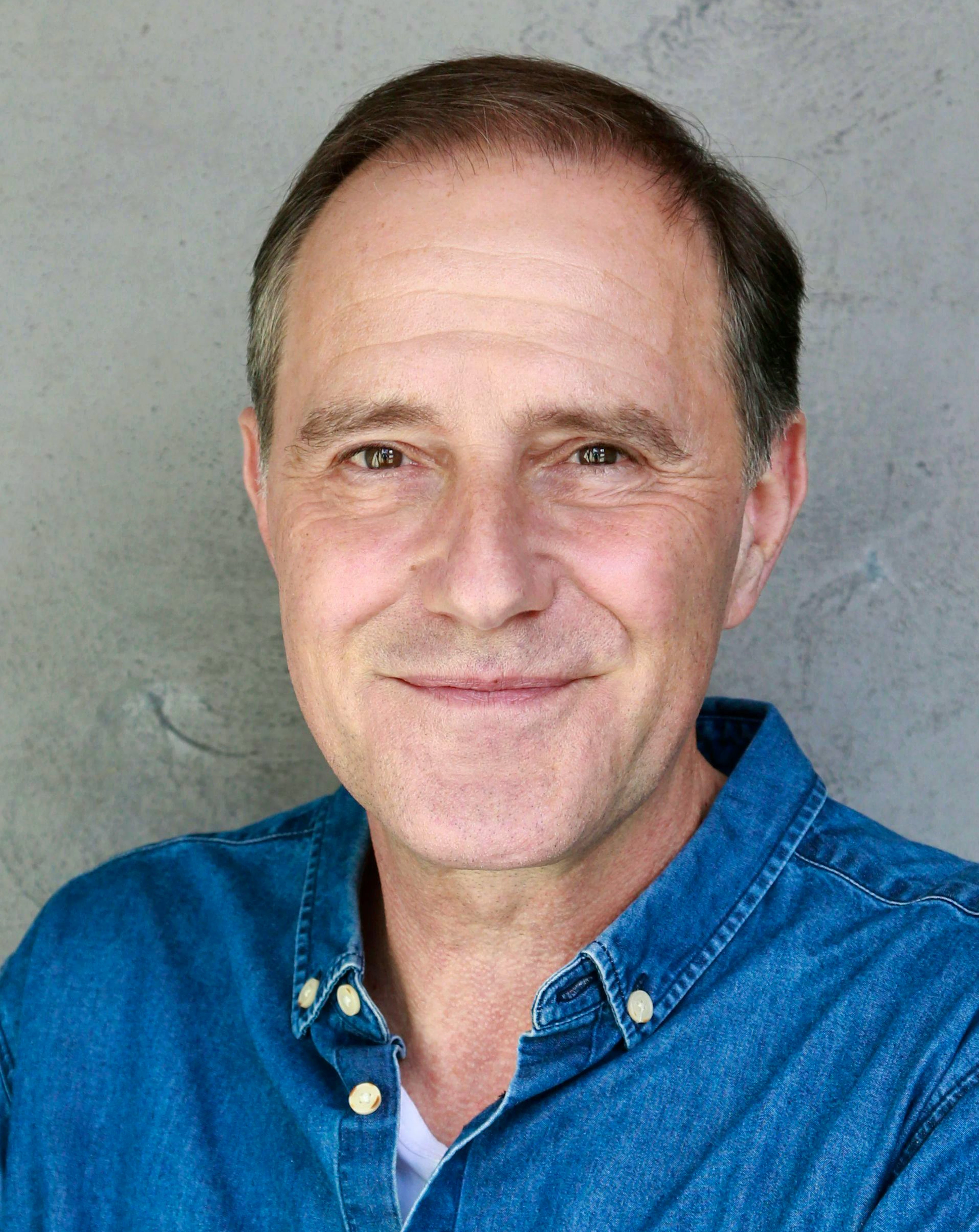 «Das Gute am Älterwerden ist, ich kann heute auswählen, welche Rollen ich spielen möchte. Ich muss mich nicht mehr beweisen: Stefan Kurt.