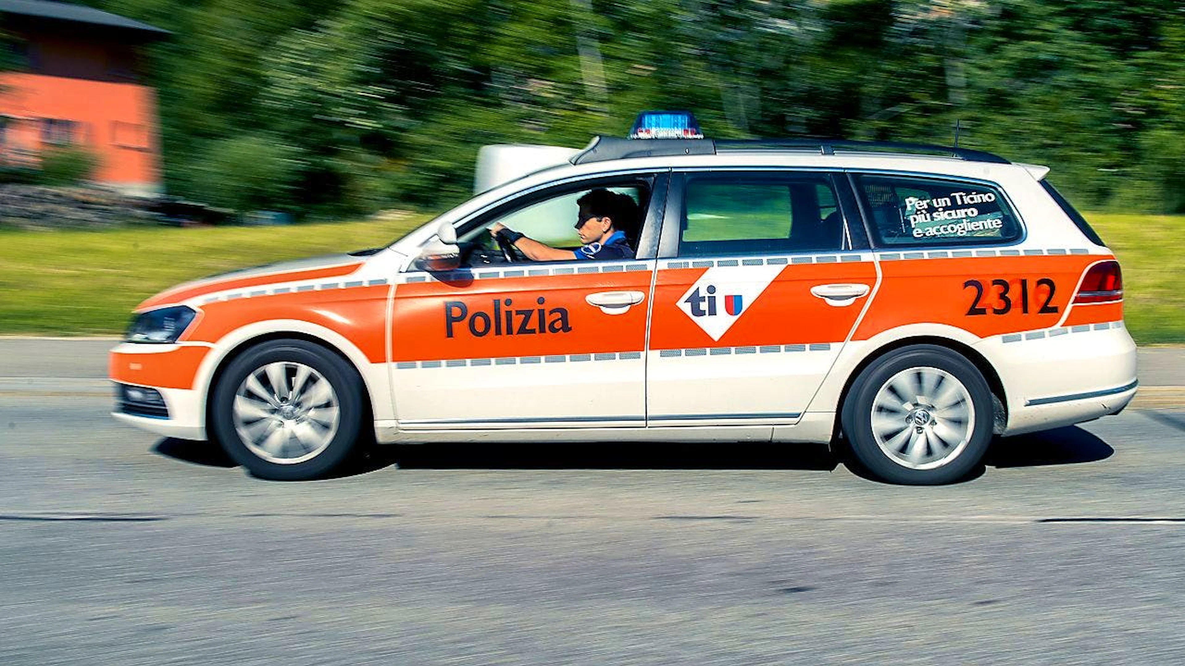 Patientin in Reha-Klinik erschossen – Polizei fahndet nach Mann