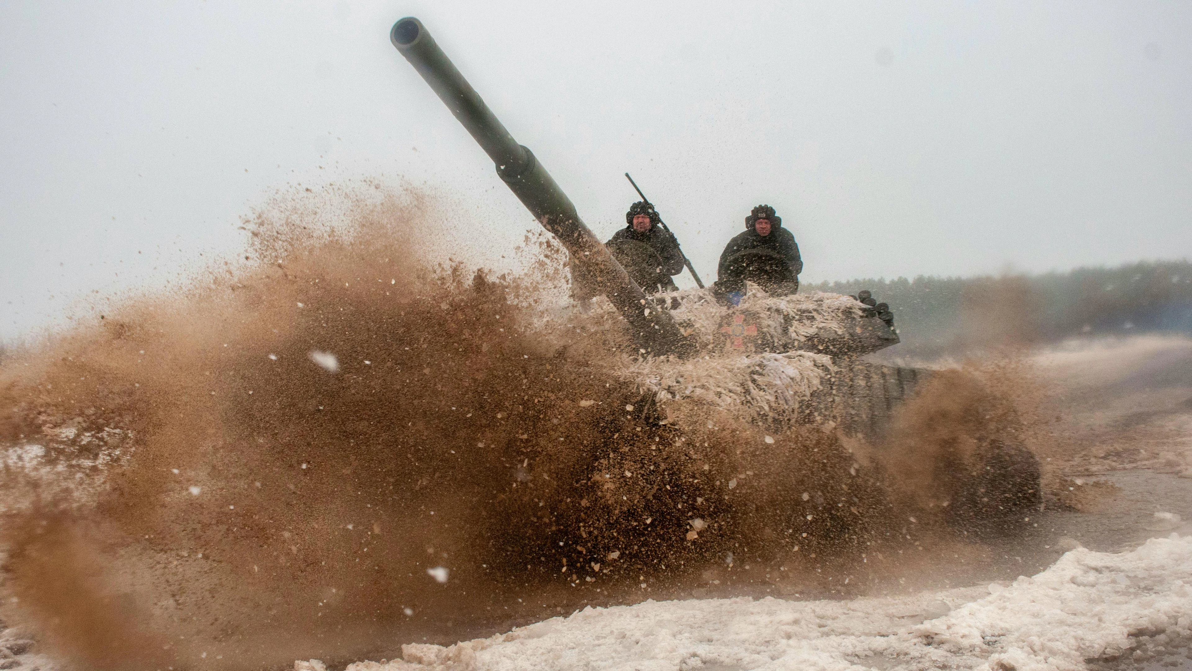 Kriegsgefahr kleiner als gedacht? Ein ukrainischer Panzer am 10. Februar nahe Charkiw.