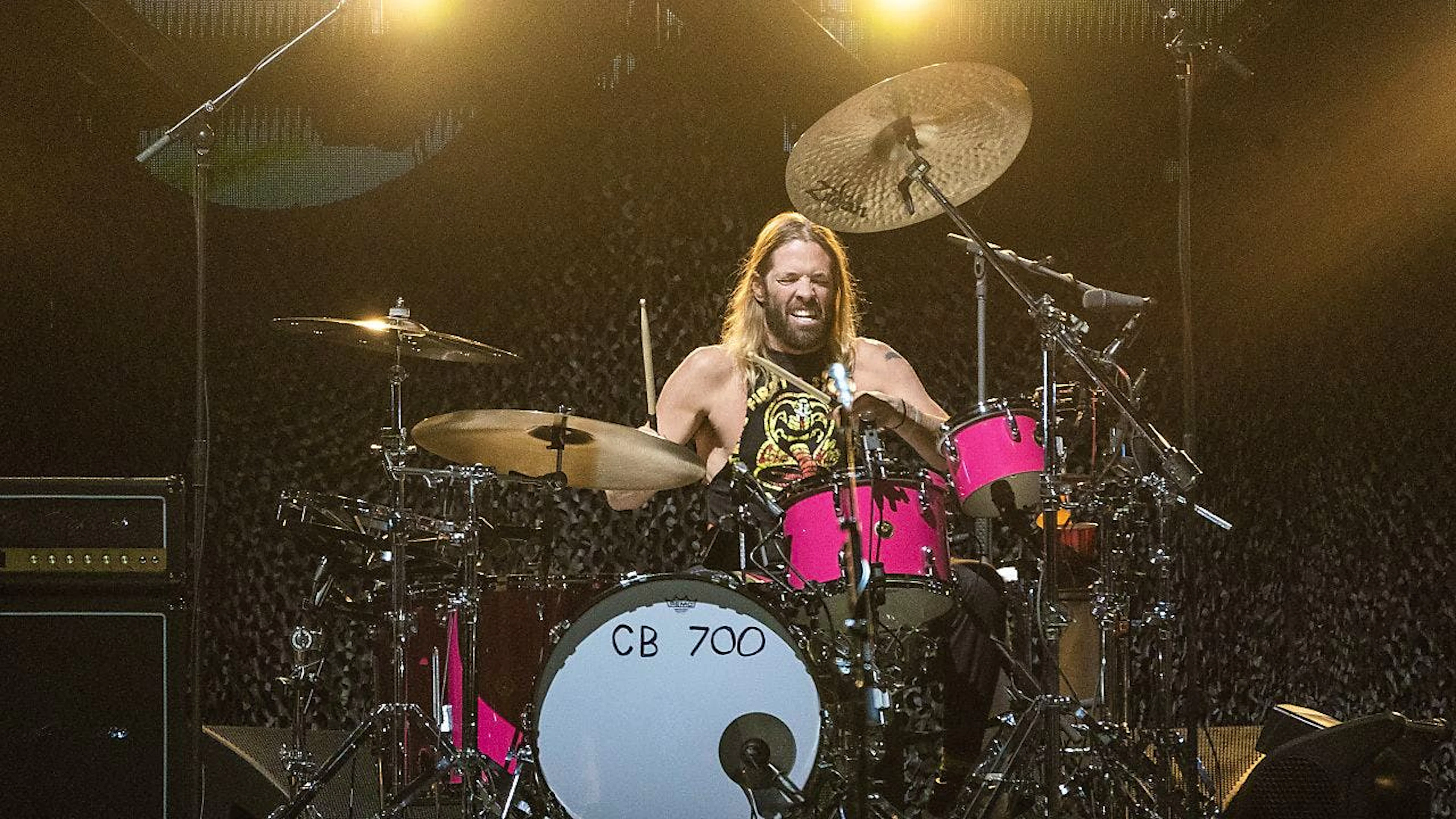 Taylor Hawkins, der Schlagzeuger der US-Band Foo Fighters, wurde nur 50 Jahre alt. Die offizielle Todesursache ist nicht bekannt.&nbsp;