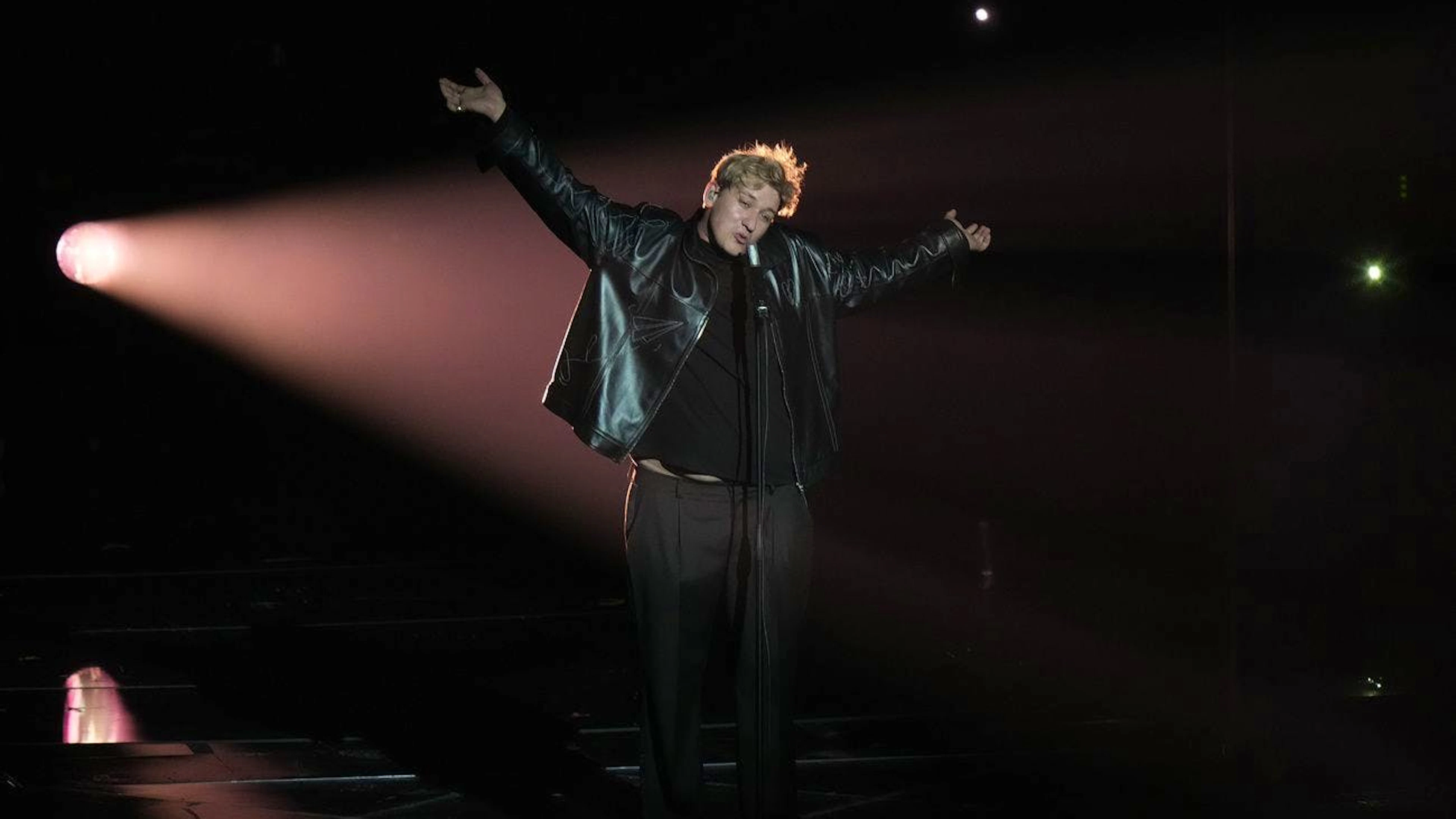 Zum dritten Mal in Folge hat sich die Schweiz dank Marius Bear für den ESC-Final qualifiziert.