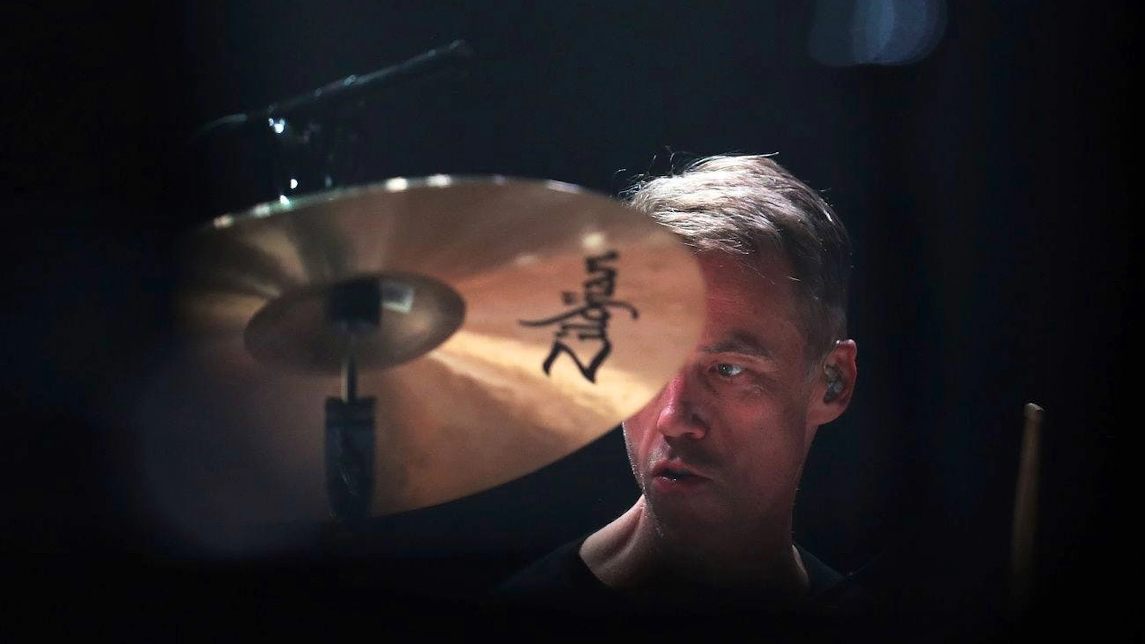 Auch gegenüber Matt Cameron, dem Pearl-Jam-Drummer, soll er seine Probleme besprochen haben. Auch Cameron hat sich entschuldigt.&nbsp;