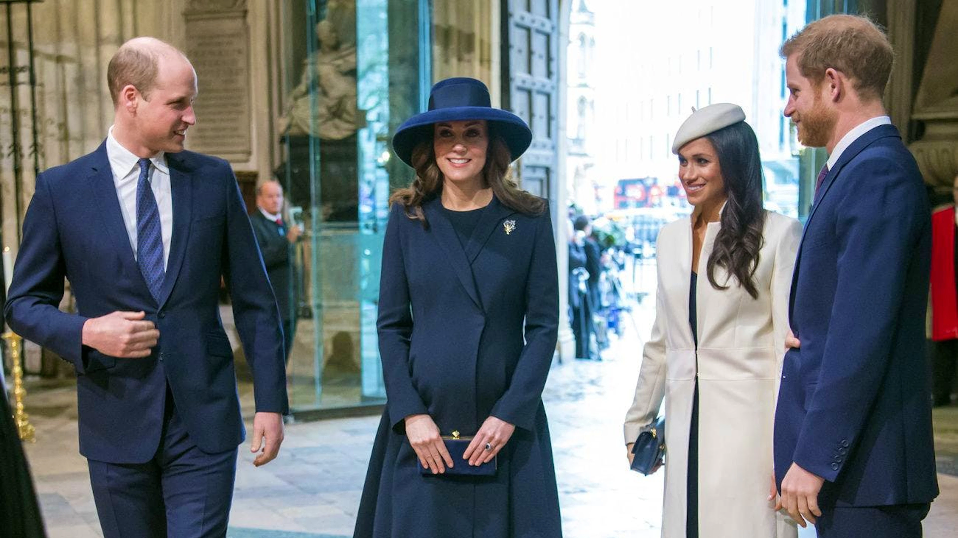 Während der ersten Auftritte der «Fabulous Four», also von William, Kate, Meghan und Harry, schien eitel Sonnenschein zwischen dem Quartett zu herrschen.
