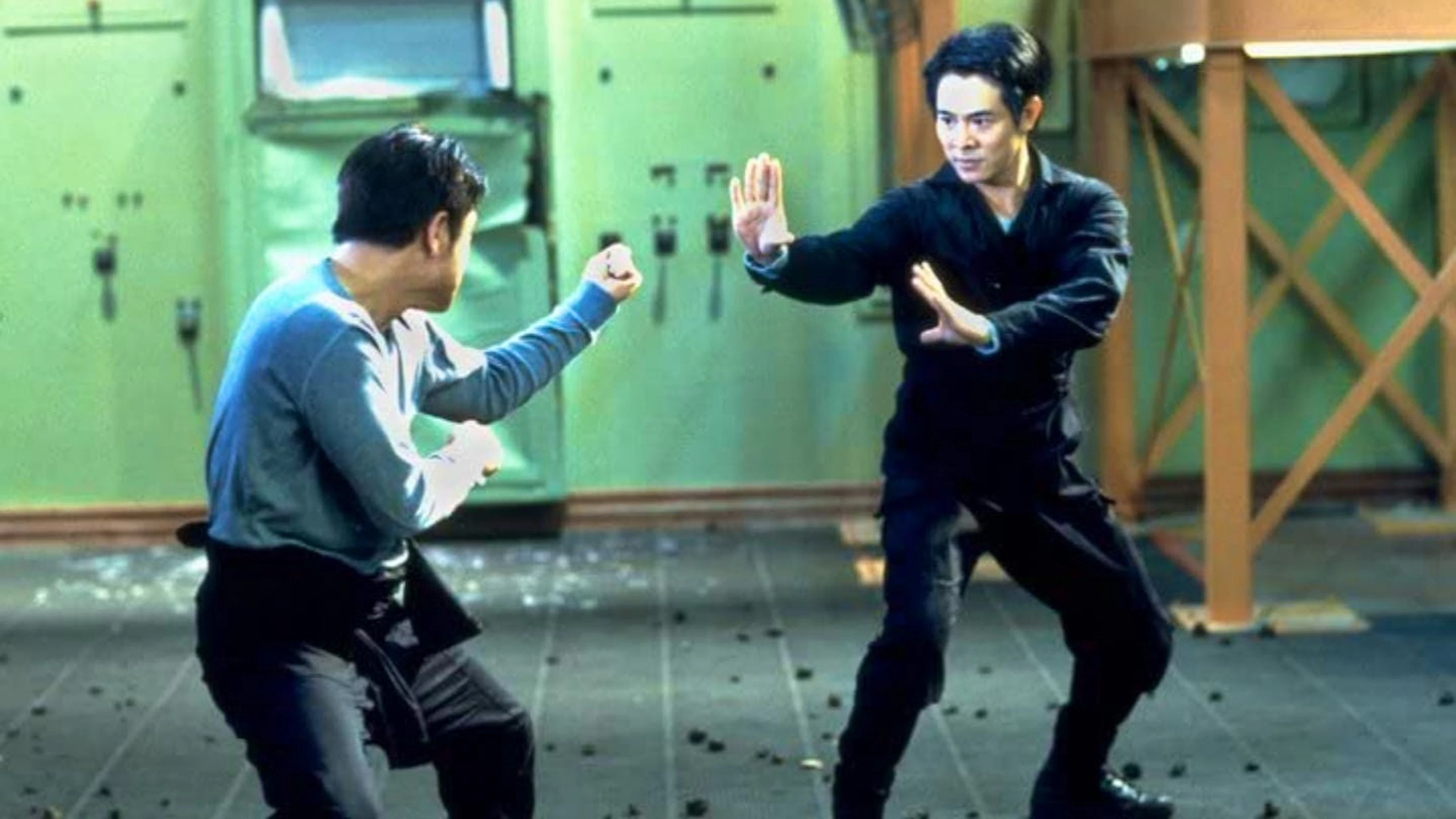 Jet Li bekämpft sich in «The One» (2001) selbst, in gleich mehreren Dimensionen.