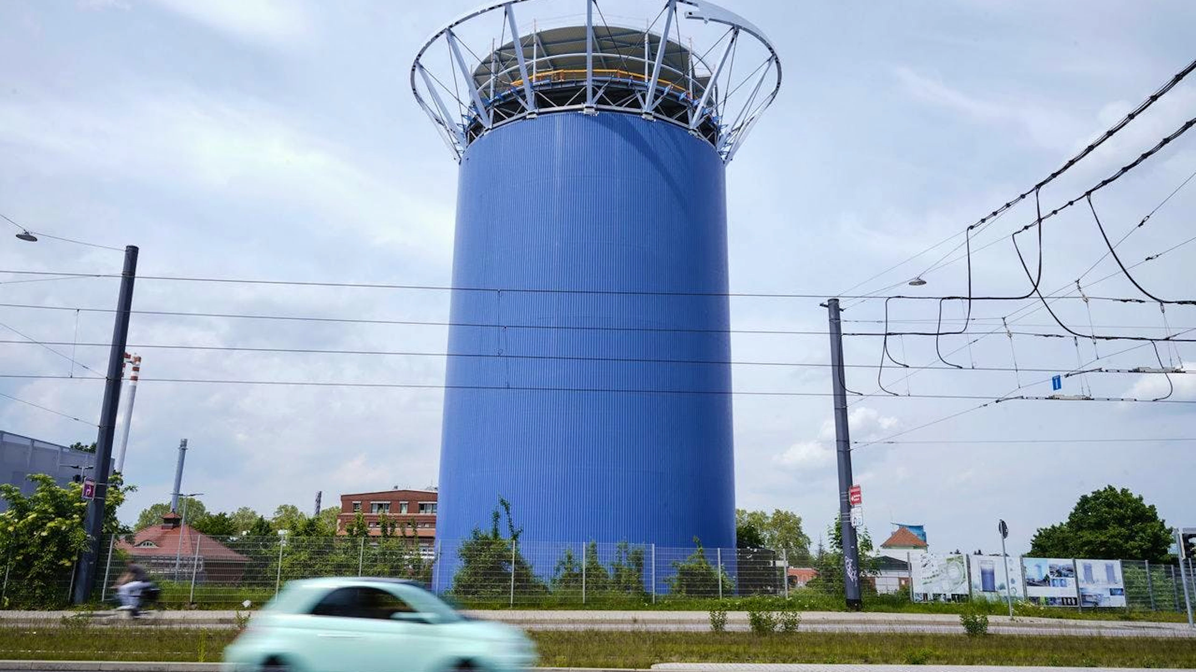 Urbane Warmwasser-Speicher – hier ein Beispiel ausHeidelberg – können ein Puzzlestück auf dem Weg zu klimaneutralen Städten sein. Und dabei erst noch gut aussehen.