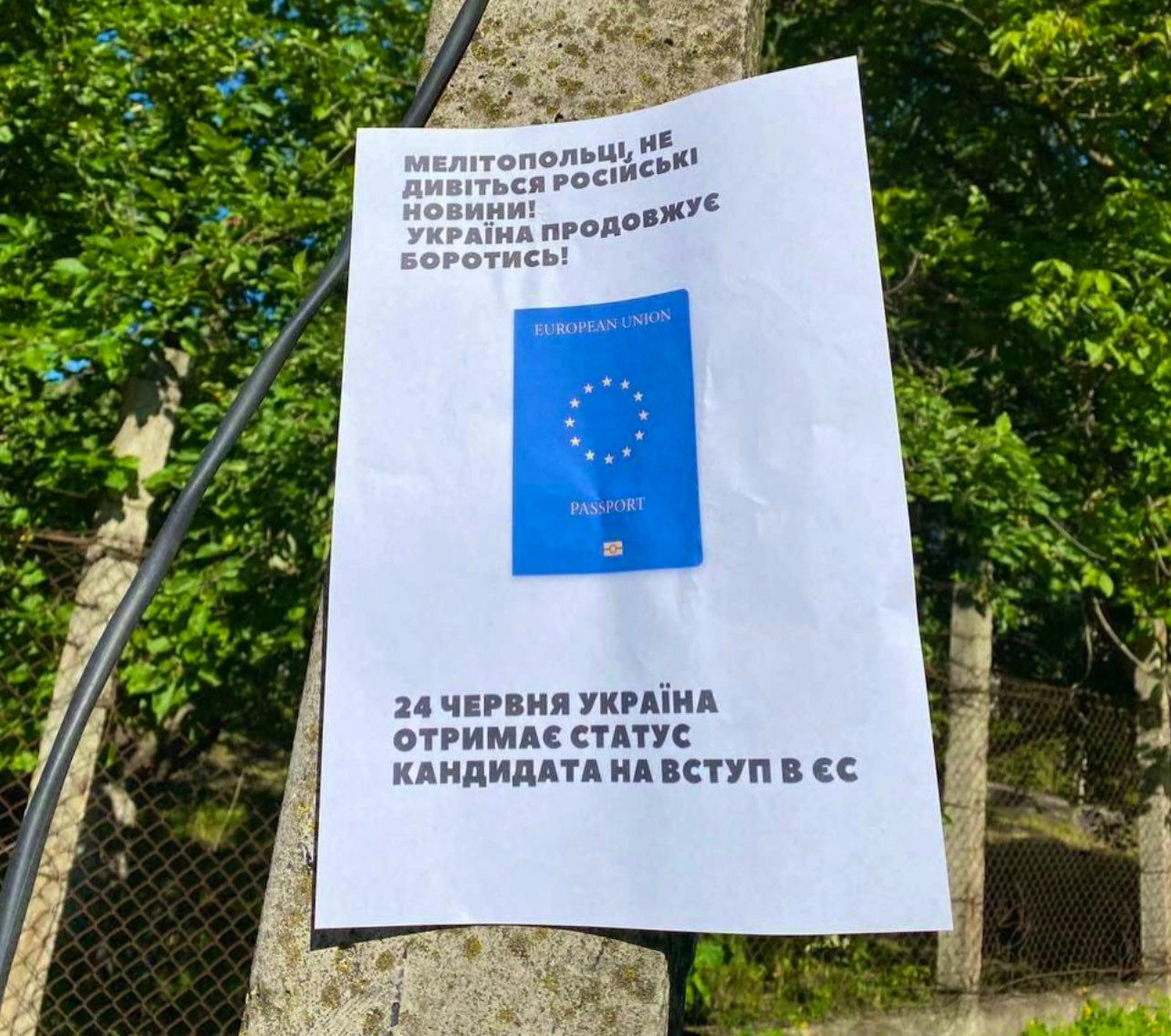 Ein Bild aus Melitopol, gepostet am 13. Juni: «Einwohner von Melitopol, schaut keine russischen Nachrichten! Die Ukraine kämpft weiter! Am 24. Juni erhält die Ukraine den Status eines EU-Anwärters.»