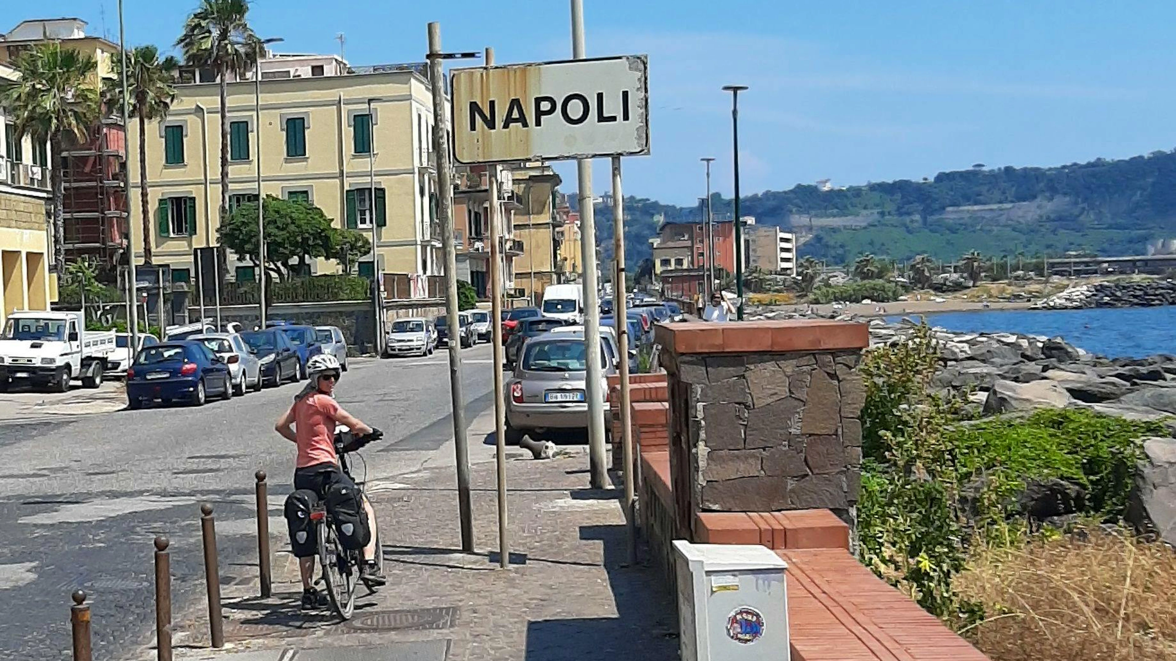 Anche l'arrivo a Napoli, un'altra delle tappe ritenute obbligatorie, è stato un momento importante per Laura e Franz.