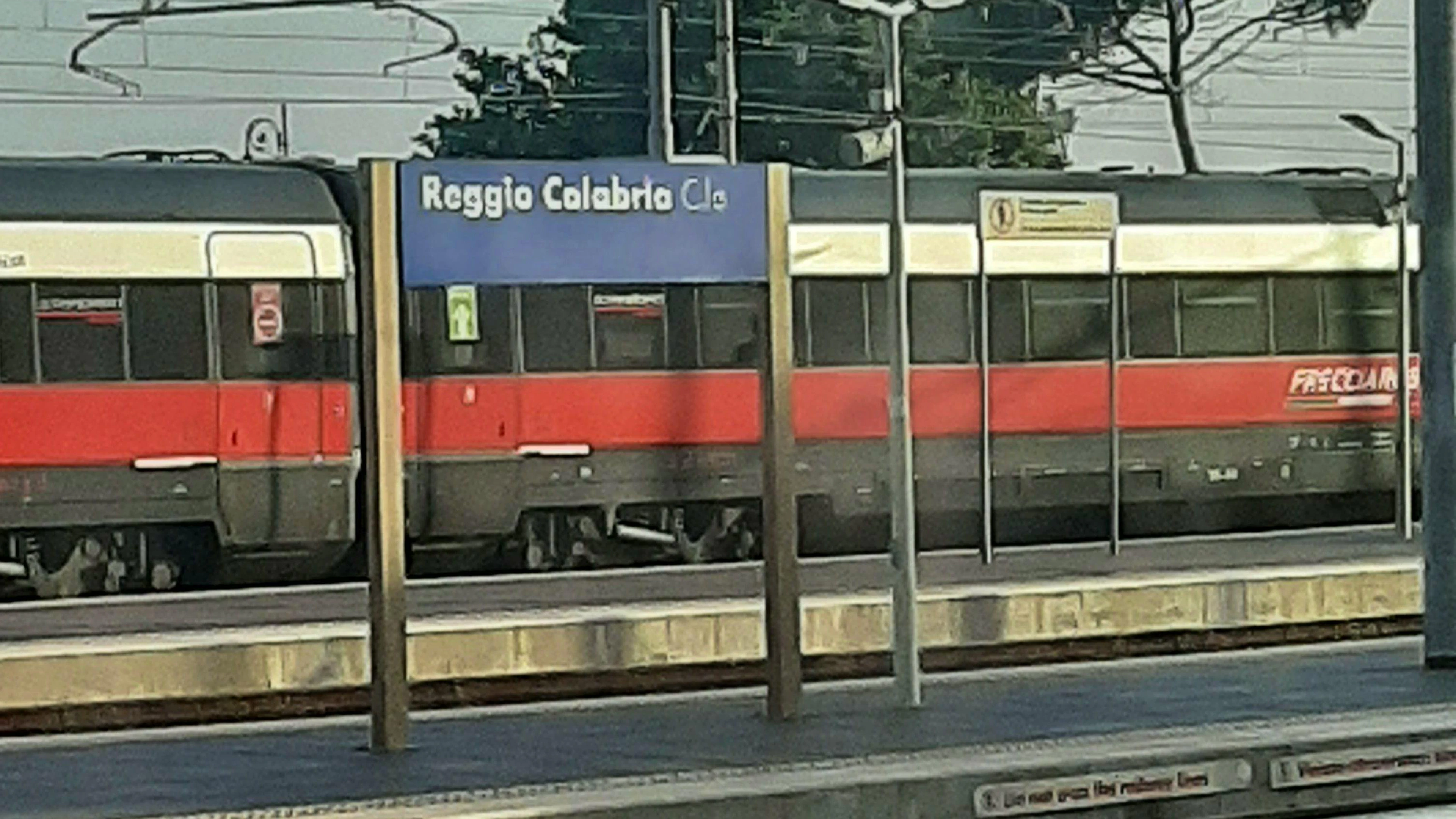 L'ultima tappa è stata Reggio Calabria, da dove i due ticinesi sono ripartiti per tornare a casa... con un Frecciarossa!