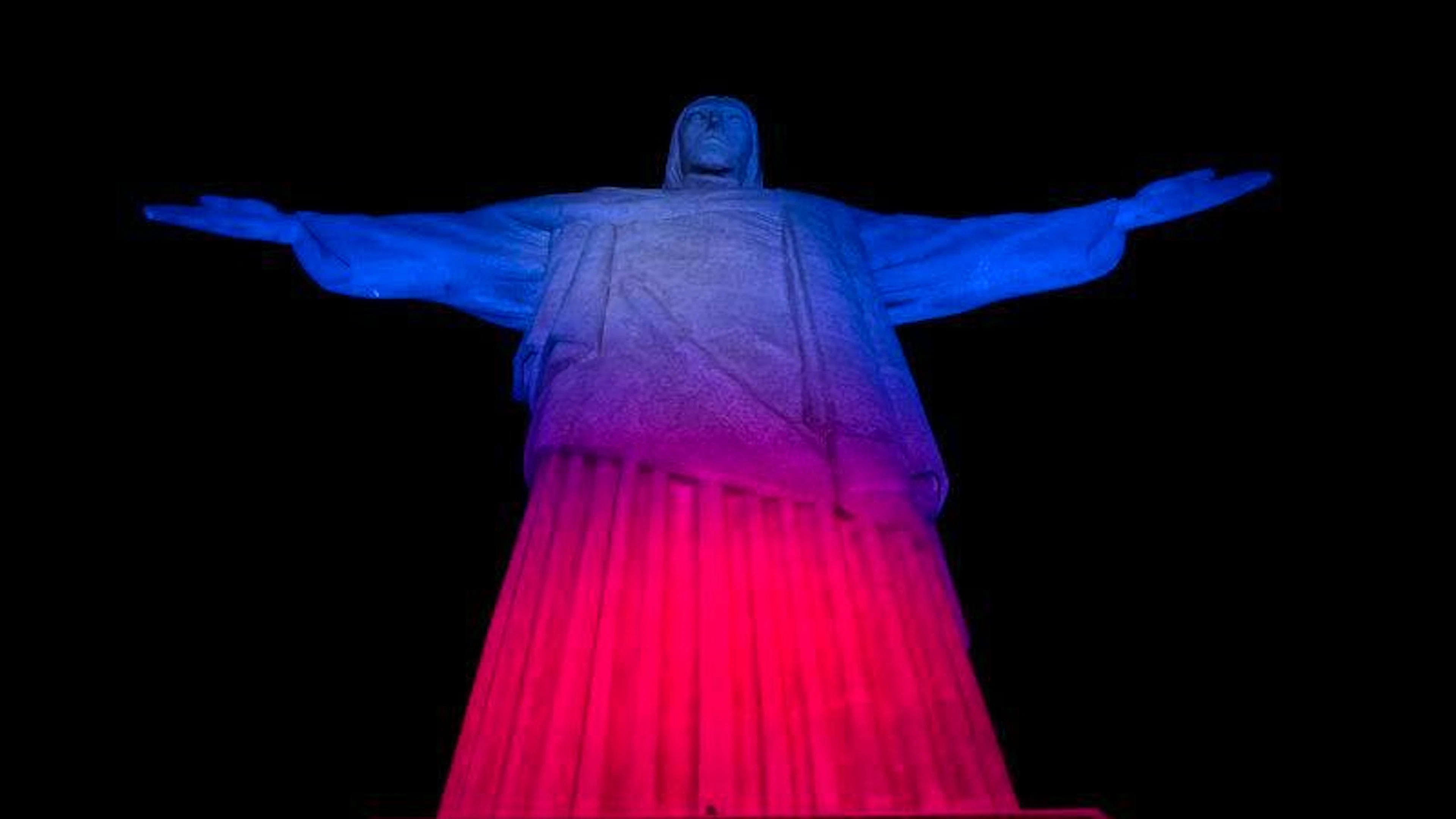 Britische Farben in Brasilien: Die Christus-Erlöser-Statue in Rio de Janeiro wird im Gedenken an Queen Elizabeth in den Farben des Union Jack beleuchtet.