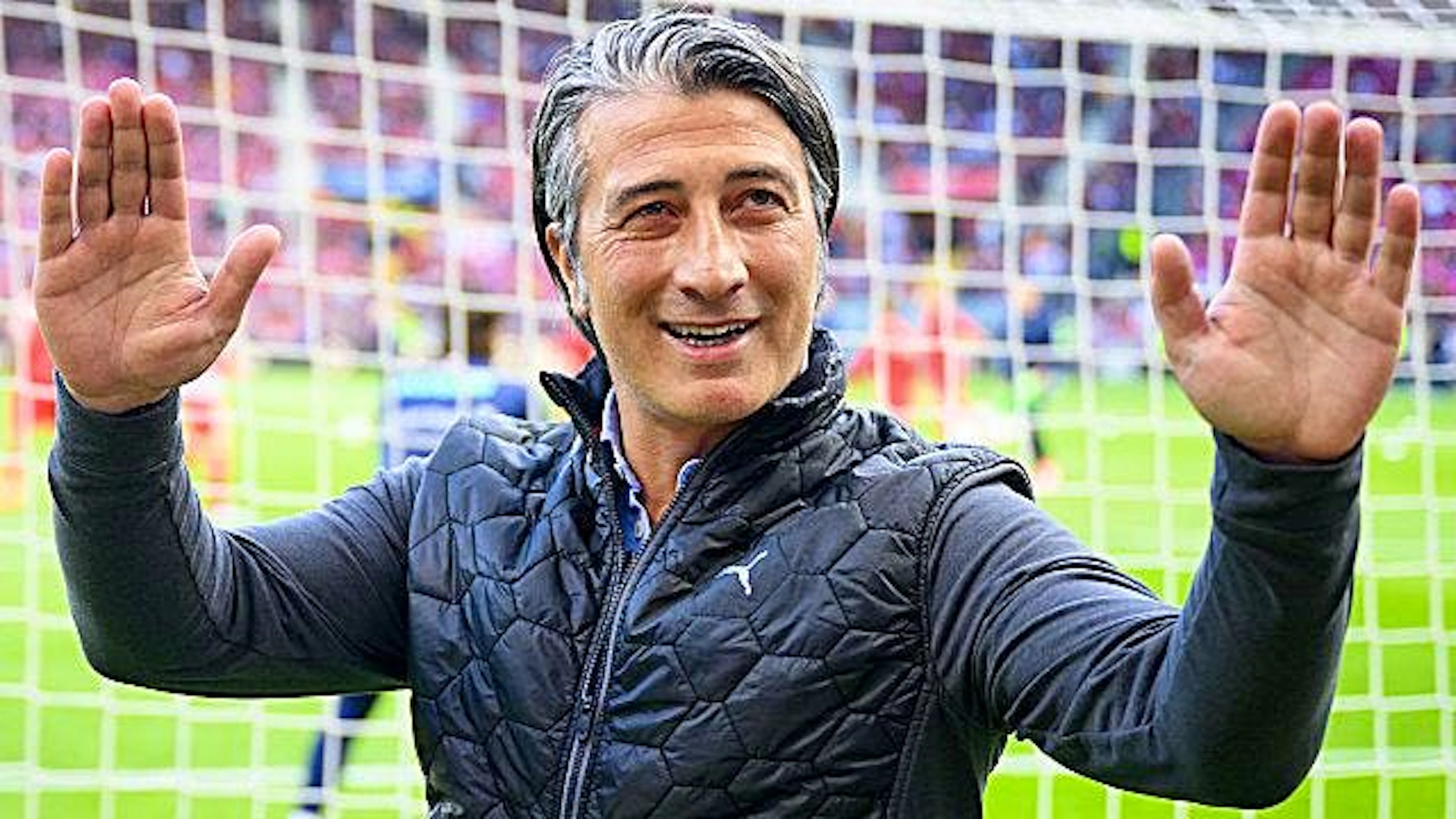 Während der Fussball-WM in Katar verfolgte Martin R. Dean die Berichterstattung über die Schweizer Fussballnationalmannschaft und stellte dabei fest, dass die Kommentare über Trainer Murat Yakin rassistisch waren.