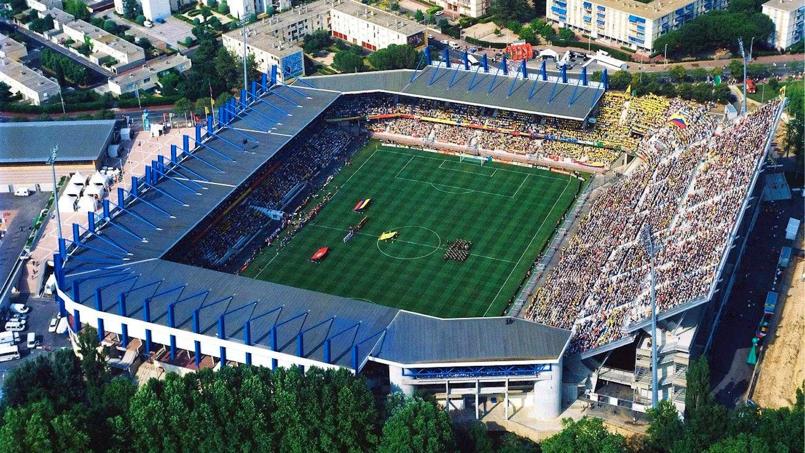 Scandale à Montpellier : banderole homophobe des ultras