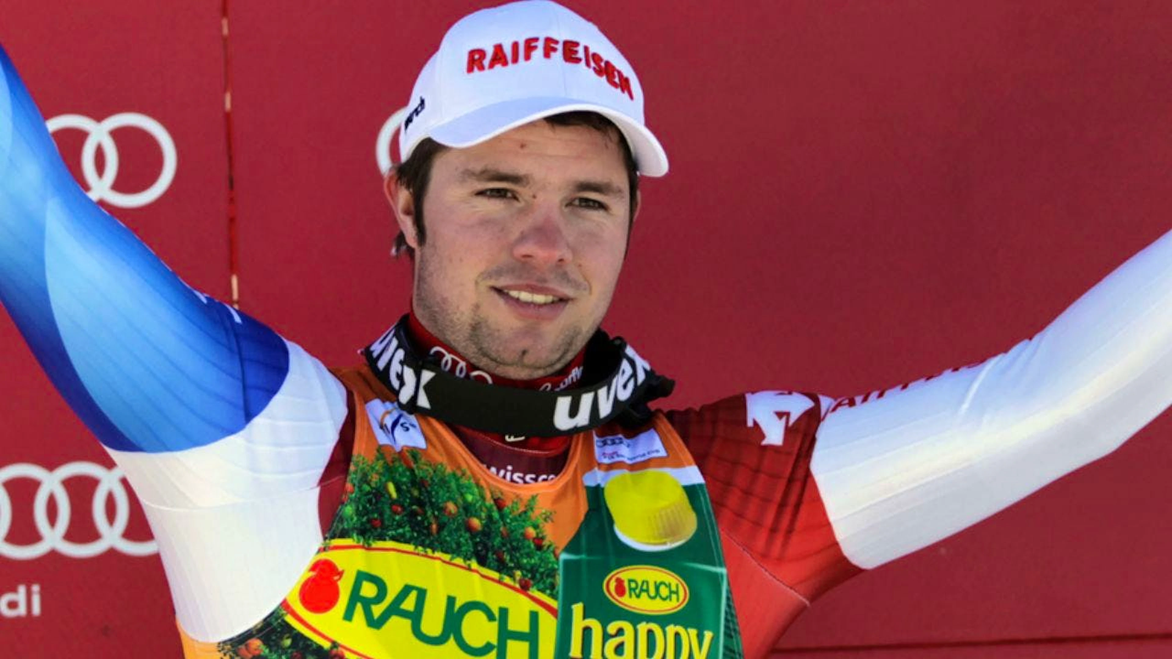 Beat Feuz festeggia il suo primo trionfo in Coppa del Mondo.