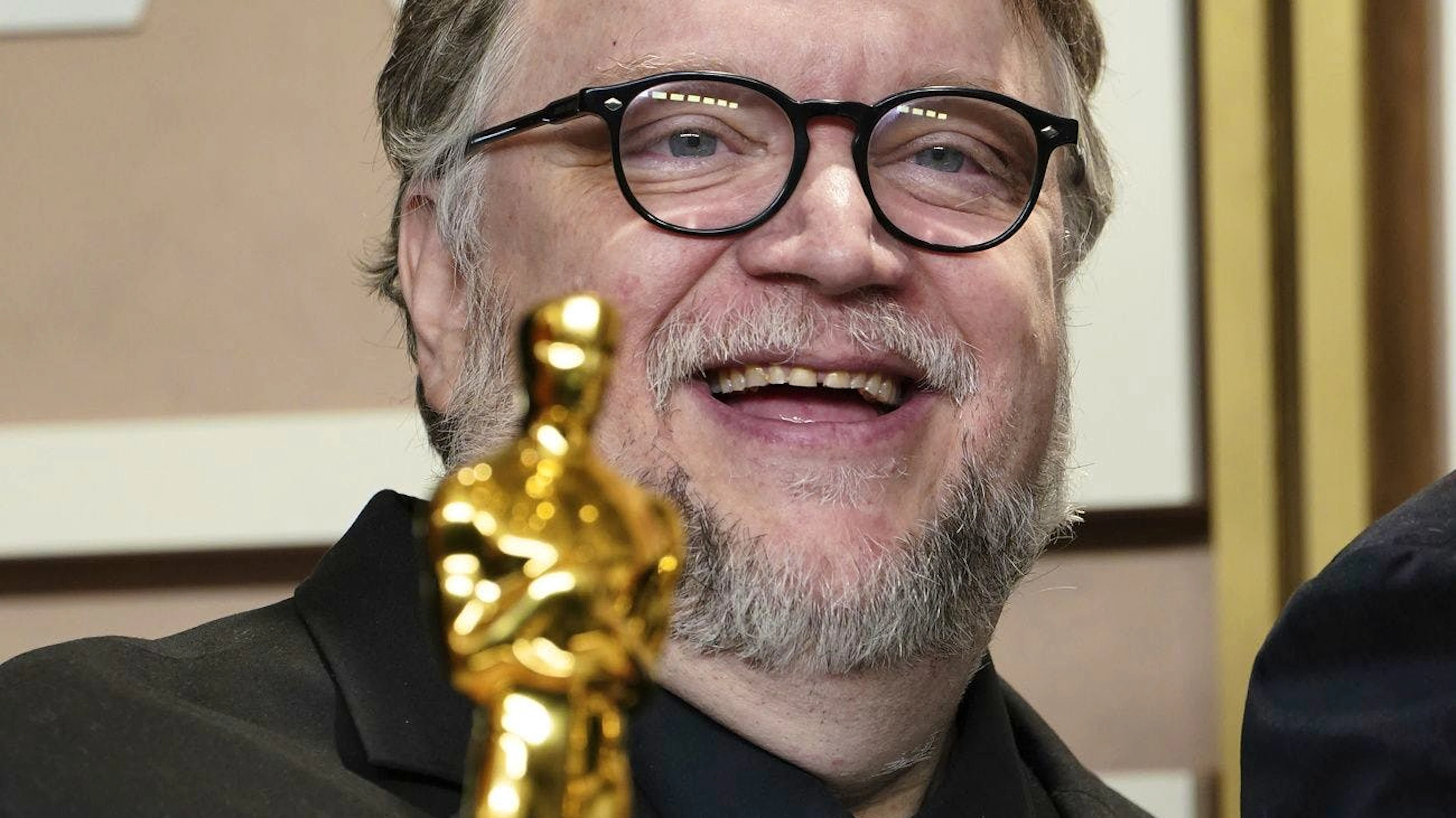 Der legendäre Filmemacher Guillermo del Toro gewinnt den Oscar für den besten Animationsfilm. Er hat eine Neuinterpretation von «Pinocchio» für Netflix realisiert, komplett mit Stopmotion-Technologie, die als eine der aufwendigsten Methoden für eine solche Produktion überhaupt gilt.