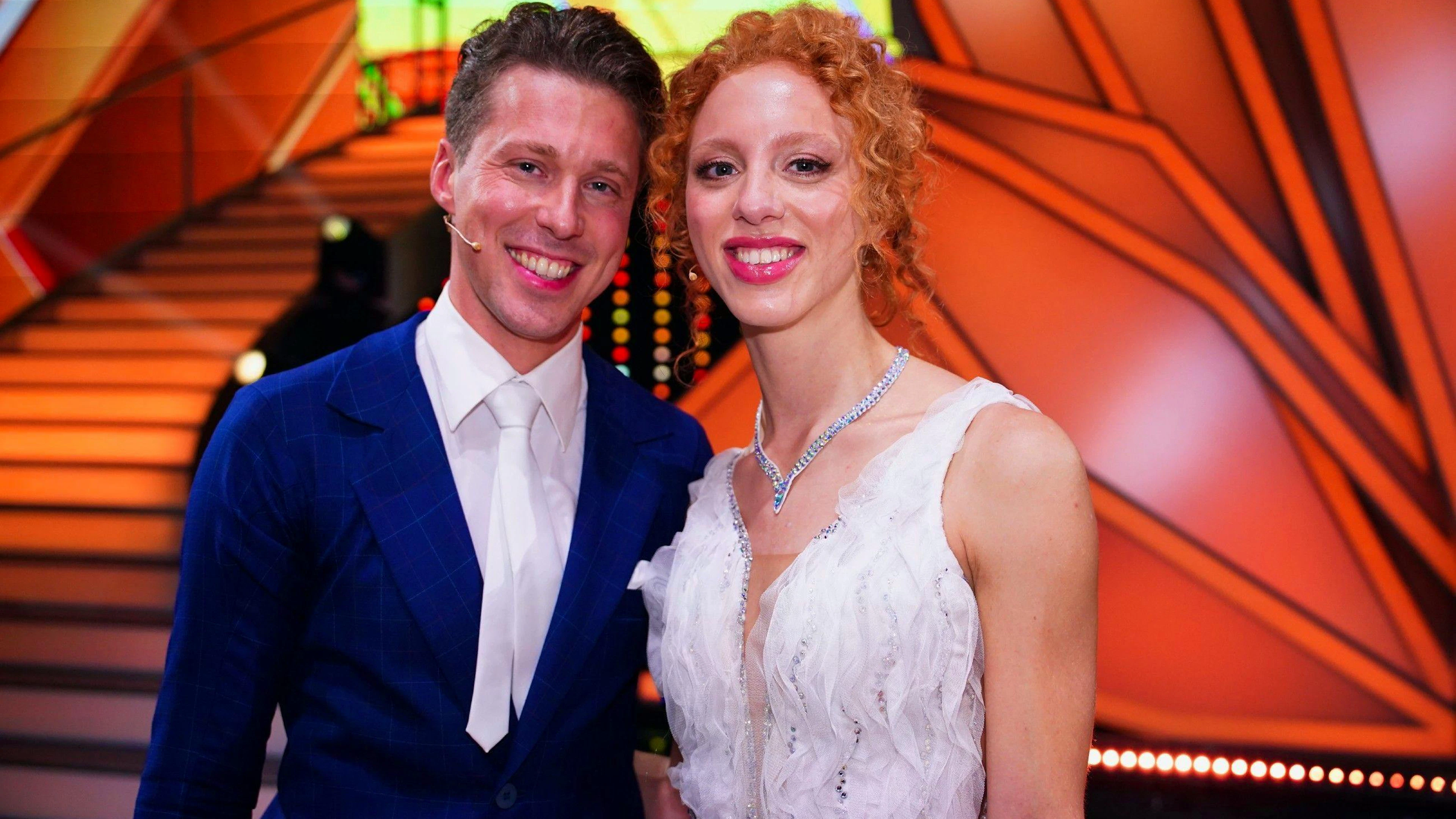 Boris Beckers Tochter Anna Ermakova, hier mit Tanzpartner Valentin Lusin, begeistert derzeit bei «Let’s Dance». Auch ihr Vater Boris gibt an, dass er ihr zuschaut.