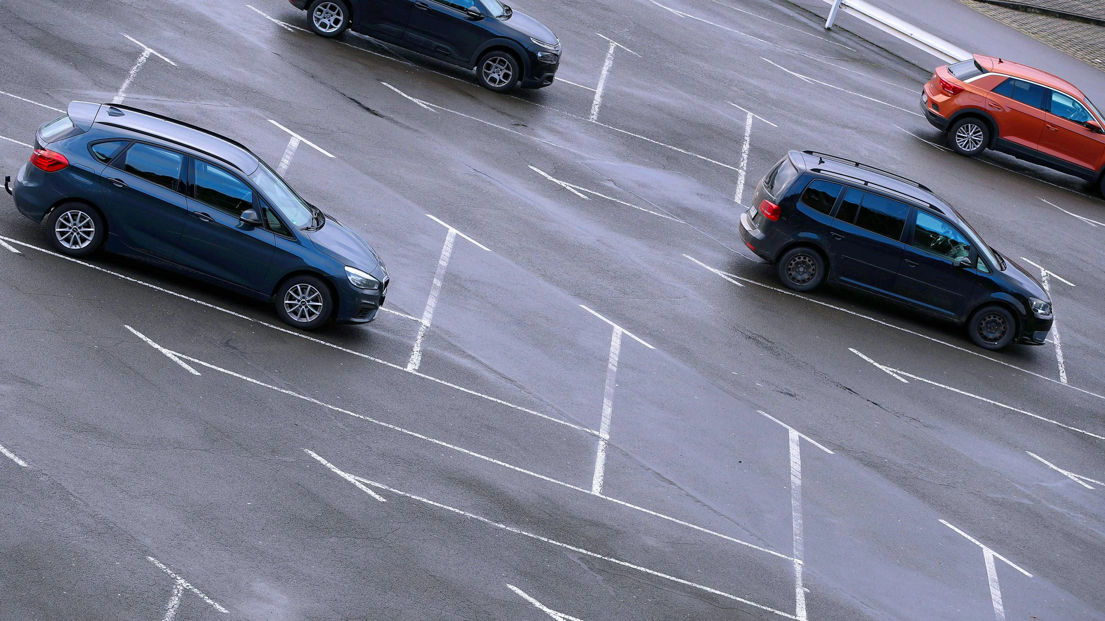 Busse, wenn der Parkplatz verlassen wird? Ein Supermarktbetreiber hat sich im deutschen Gelsenkirchen den Ärger der Kundschaft eingehandelt.