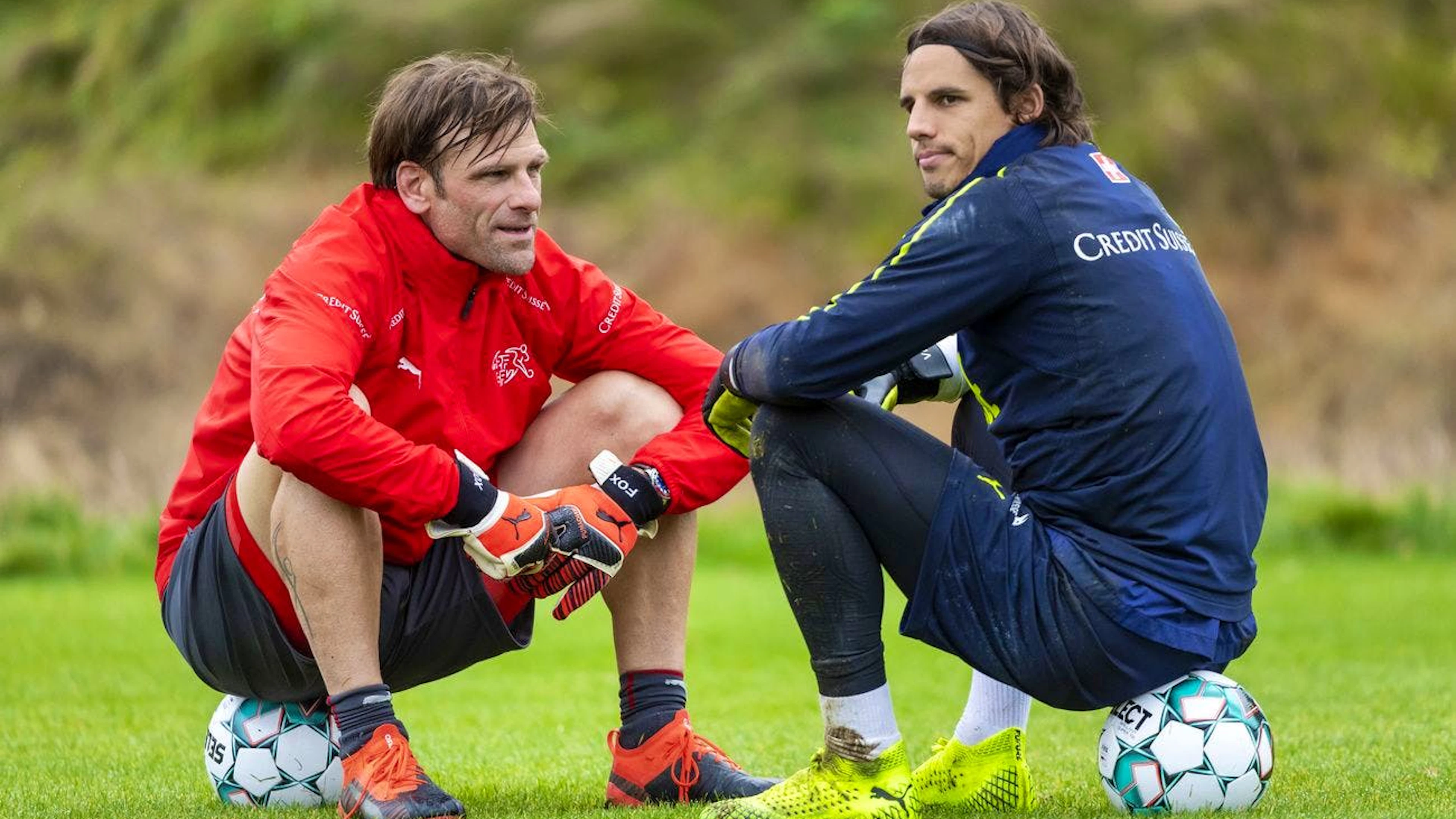 Patrick Foletti (sinistra) e Yann Sommer durante un allenamento con la Nazionale svizzera. I due collaborano insieme da più di dieci anni.