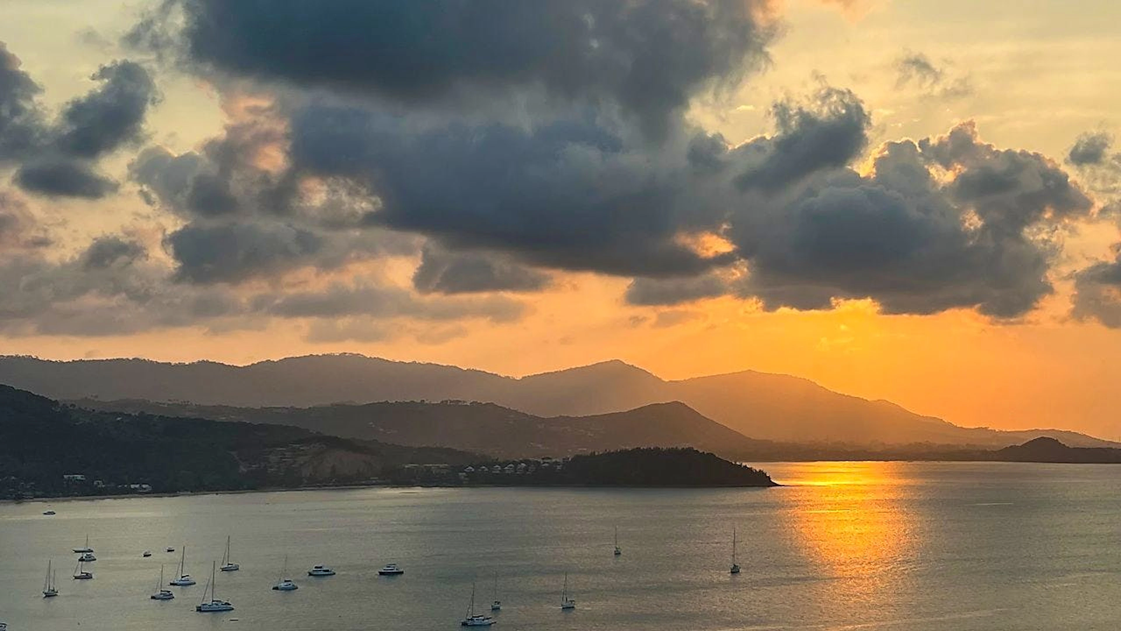 Blick auf eine Bucht von Ko Samui: Eine hartnäckige Dürre trübt die Ferienidylle.