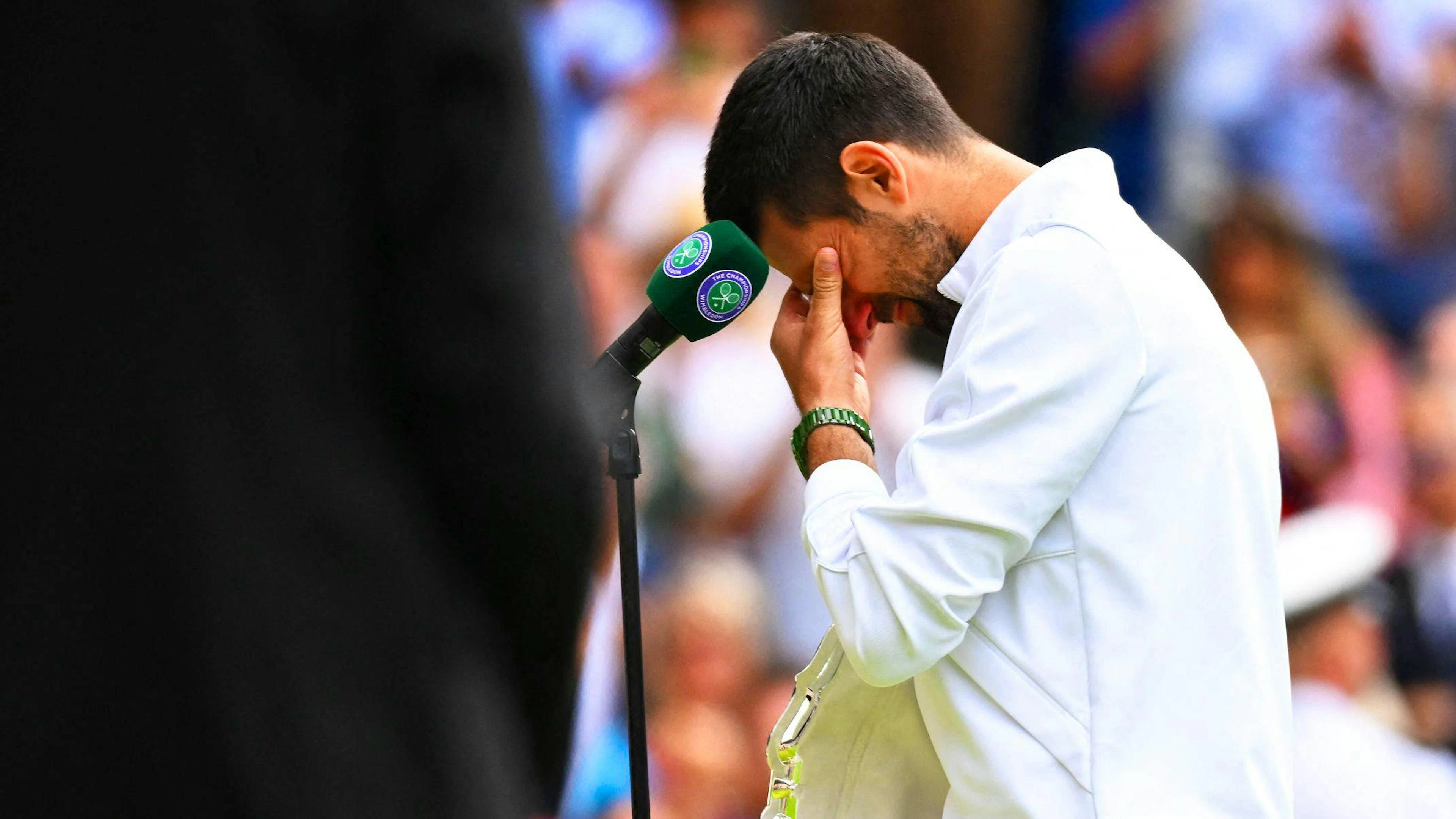 Beim Anblick seiner Kinder kann Novak Djokovic die Tränen nicht mehr zurückhalten.