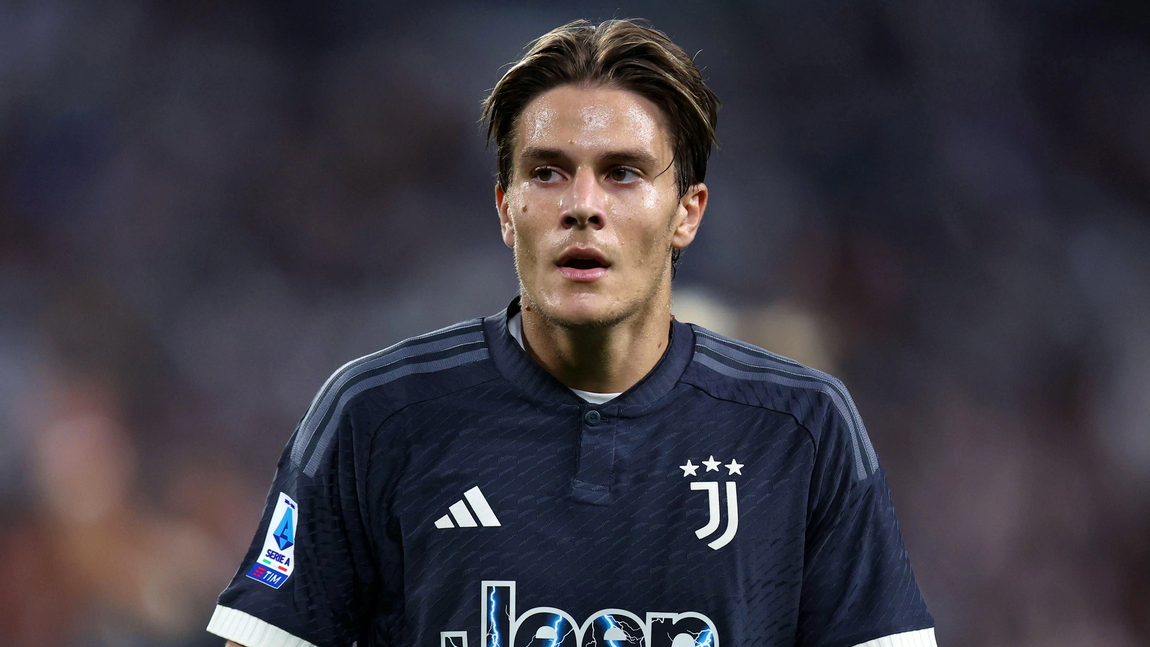 Juventus-Mittelfeldspieler Nicolo Fagioli wird wegen illegalen Wetten gesperrt.