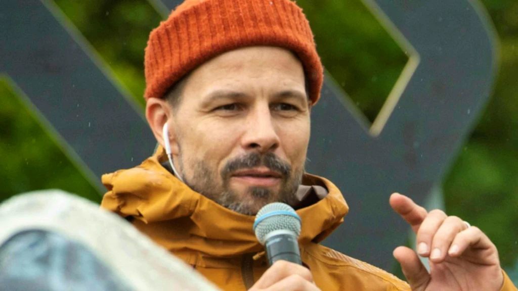 blue Sport: Nick Läderach wird neuer Moderator der Super League