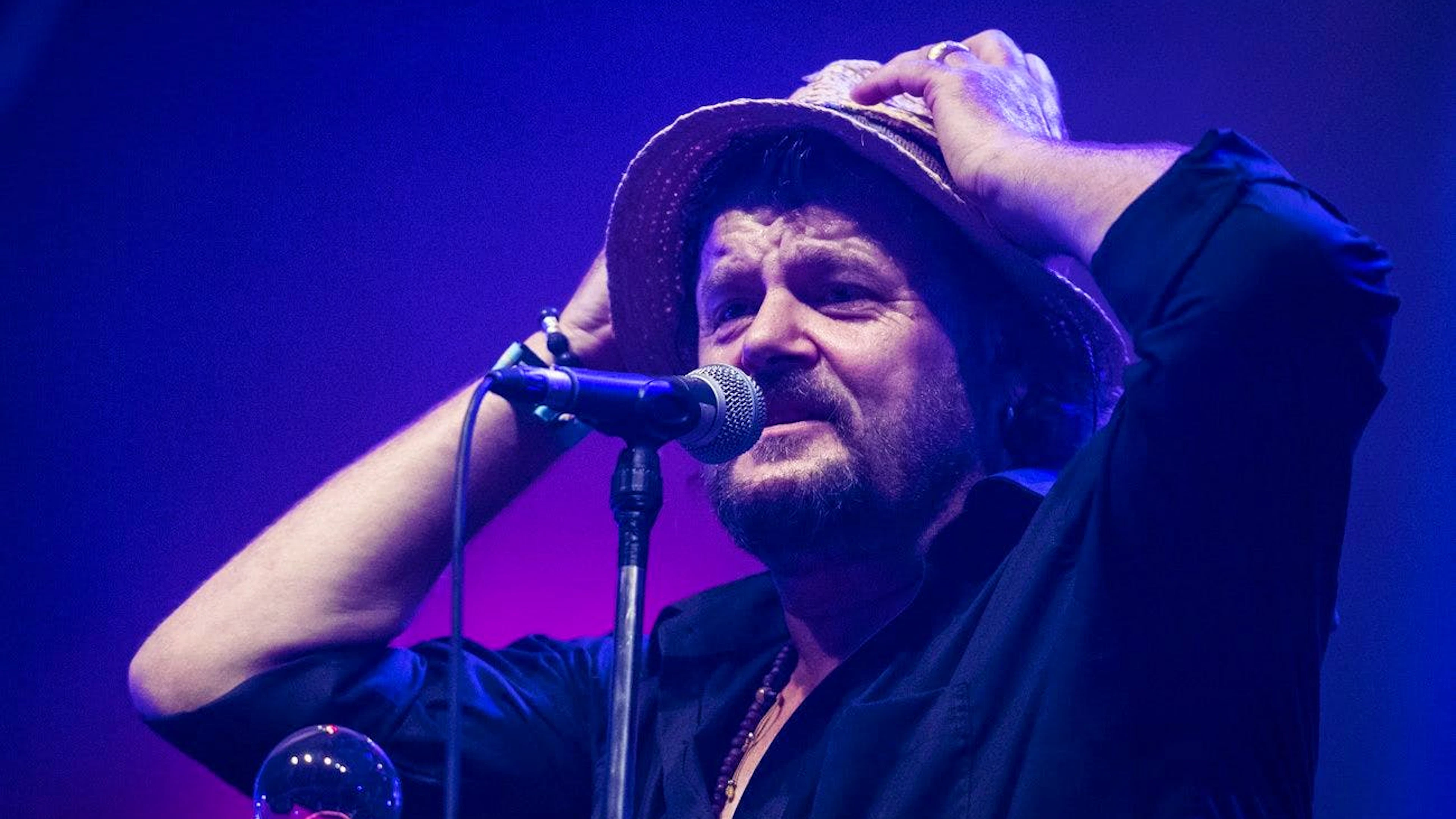 «Ich konnte mir nicht vorstellen, mit diesen belastenden Songs auf Tour zu gehen, also Abend für Abend den ganzen Scheiss nochmals zu erleben»: Büne Huber.