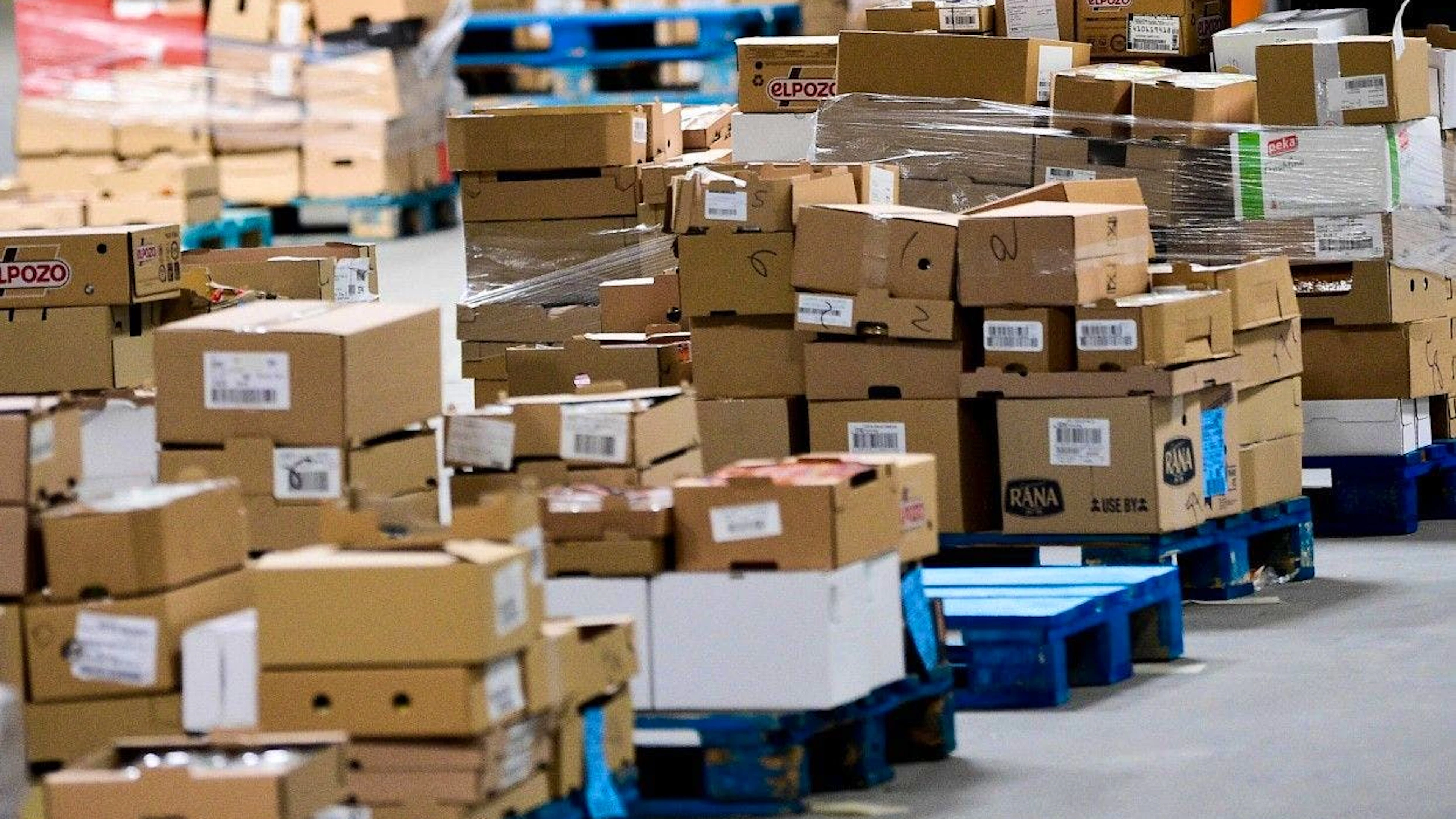 Les ministres des Finances de l'Union européenne ont approuvé jeudi la suppression de l'exonération de droits de douane sur les colis importés en Europe d'une valeur inférieure à 150 euros. (Image d'illustration)