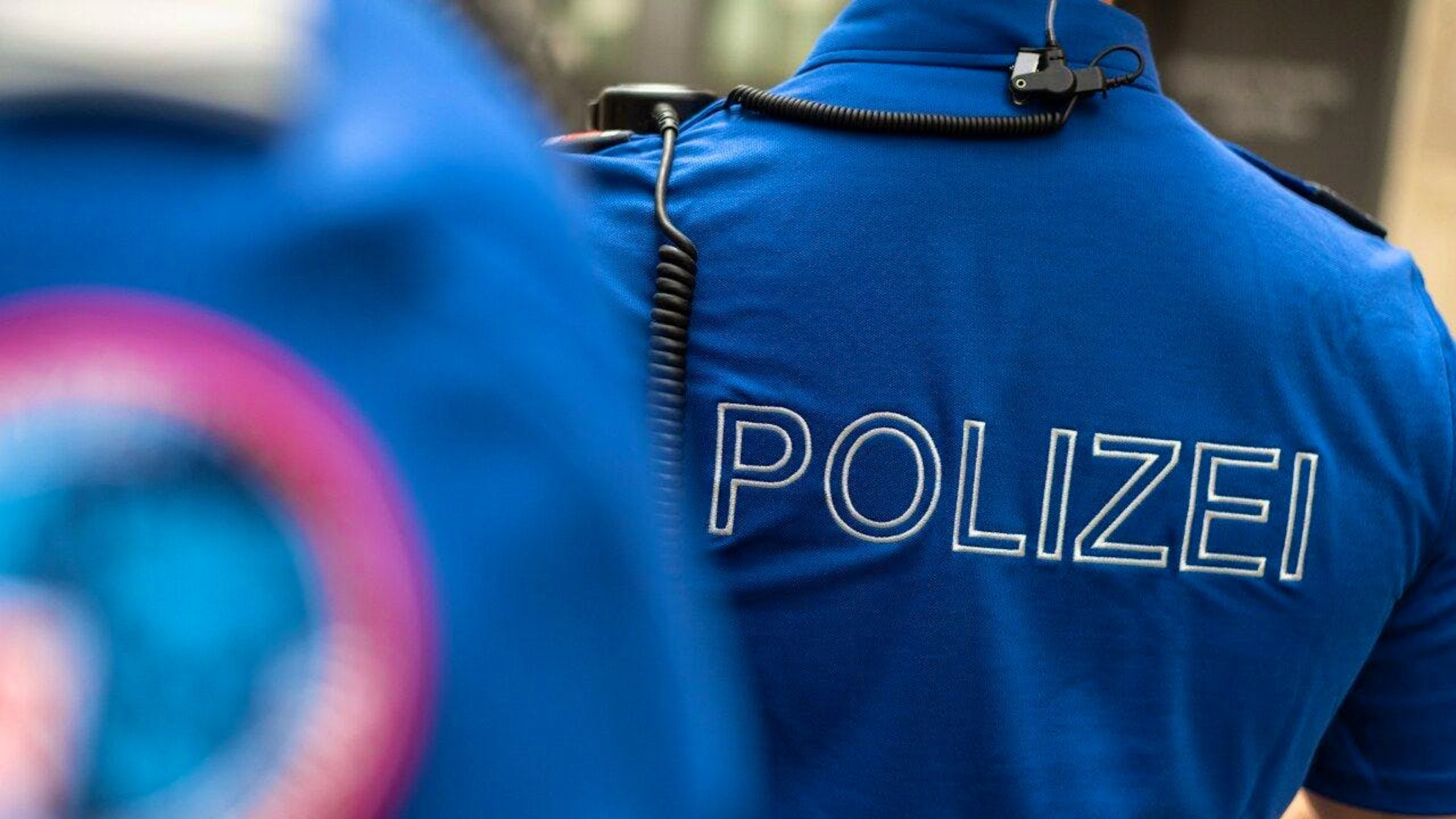 Die Winterthurer Stadtpolizei hat zwei mutmasslich am Unfall beteiligte Personen verhaftet.