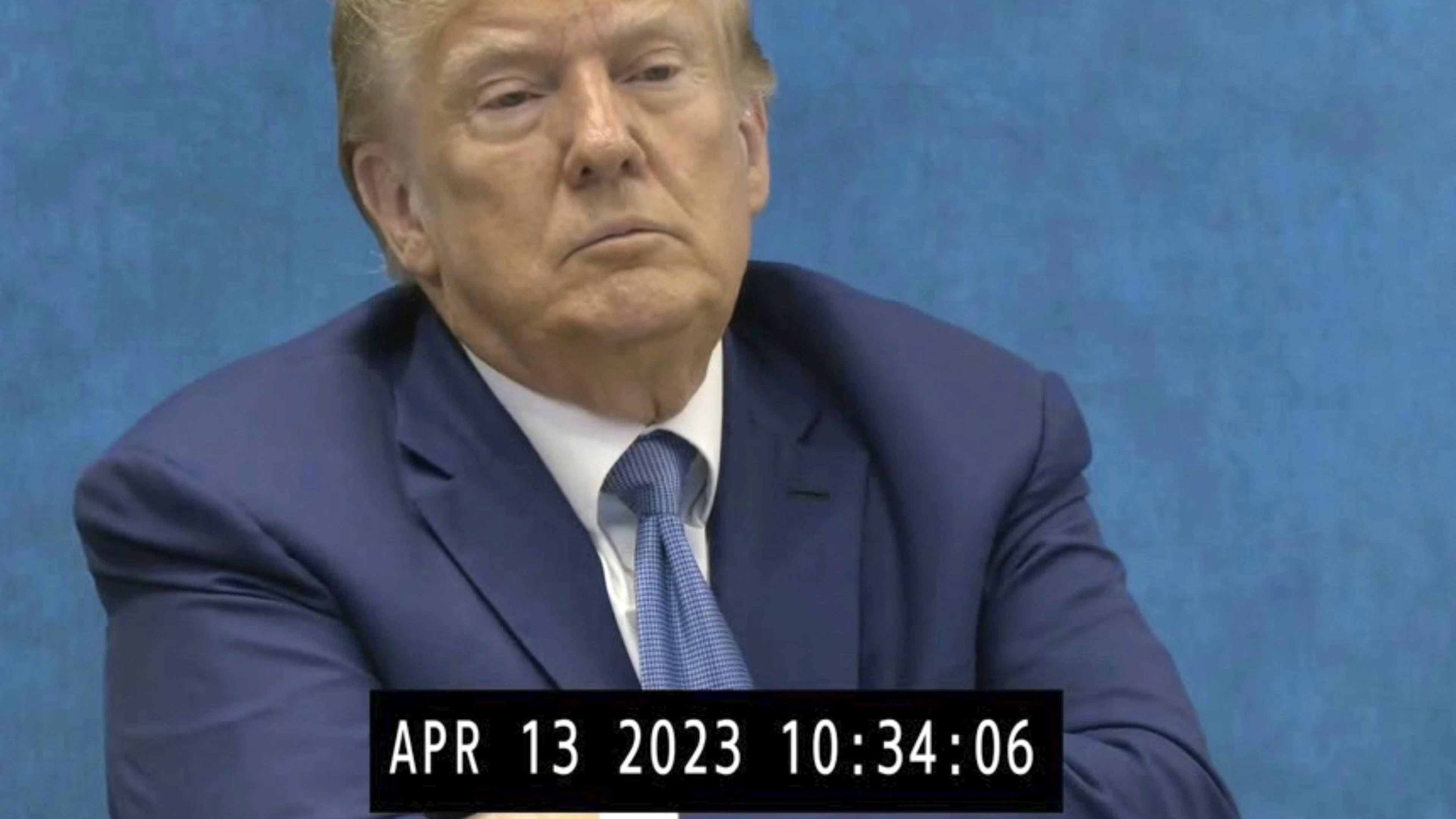Donald Trump viene interrogato dalla procuratrice distrettuale di New York Letitia James il 13 aprile 2023.