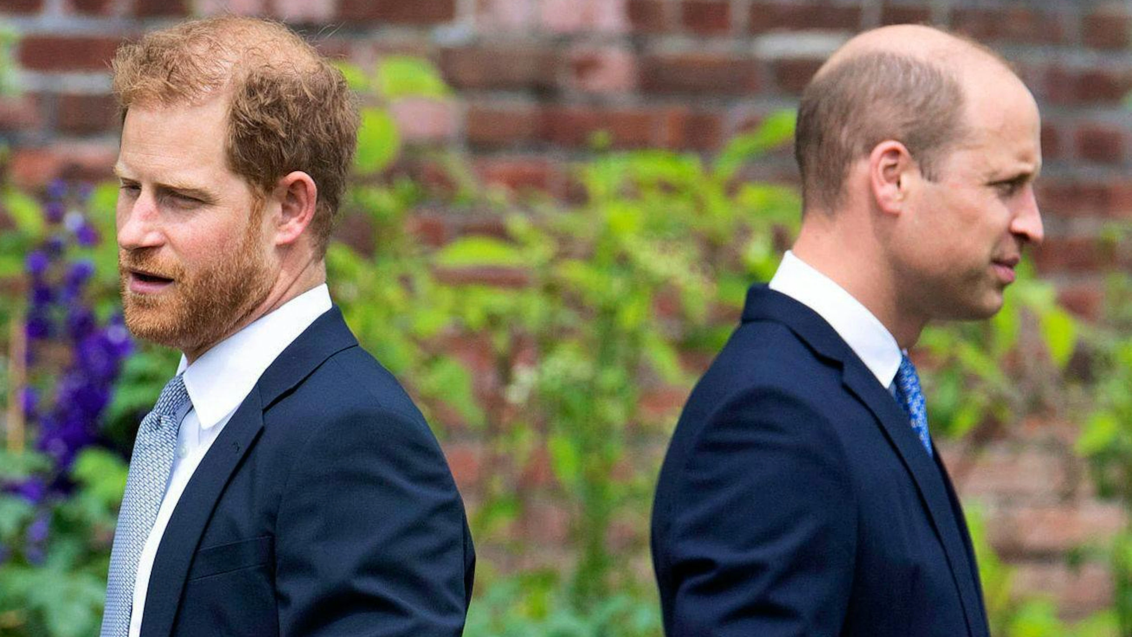 Seitdem sich Prinz Harry (links) vom britischen Königshaus gelöst hat, ist das Verhältnis zwischen ihm und seinem Bruder Prinz William eher angespannt.