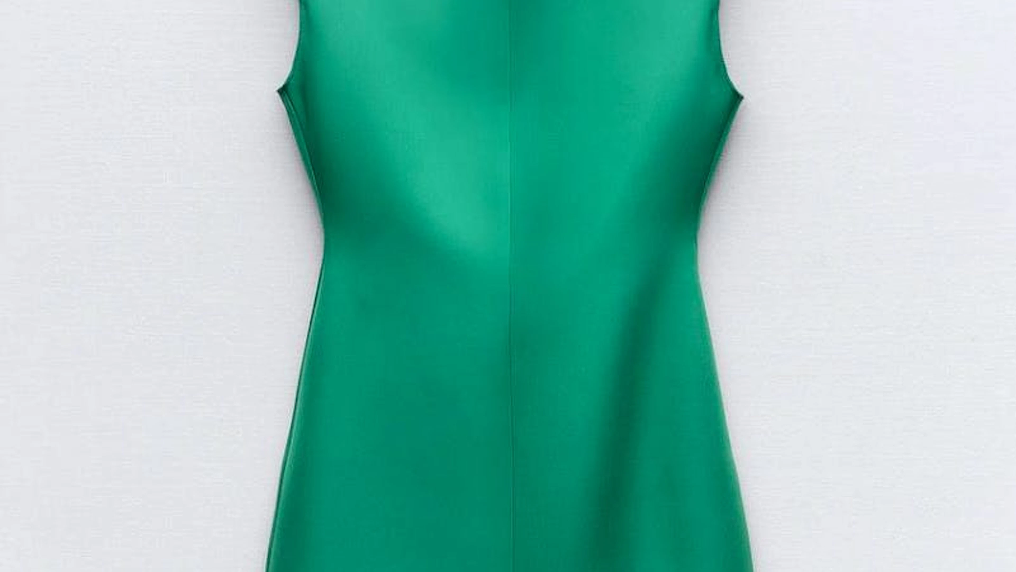 Grünes Kleid mit Schulterpolstern von Zara für rund 50 Franken.&nbsp;