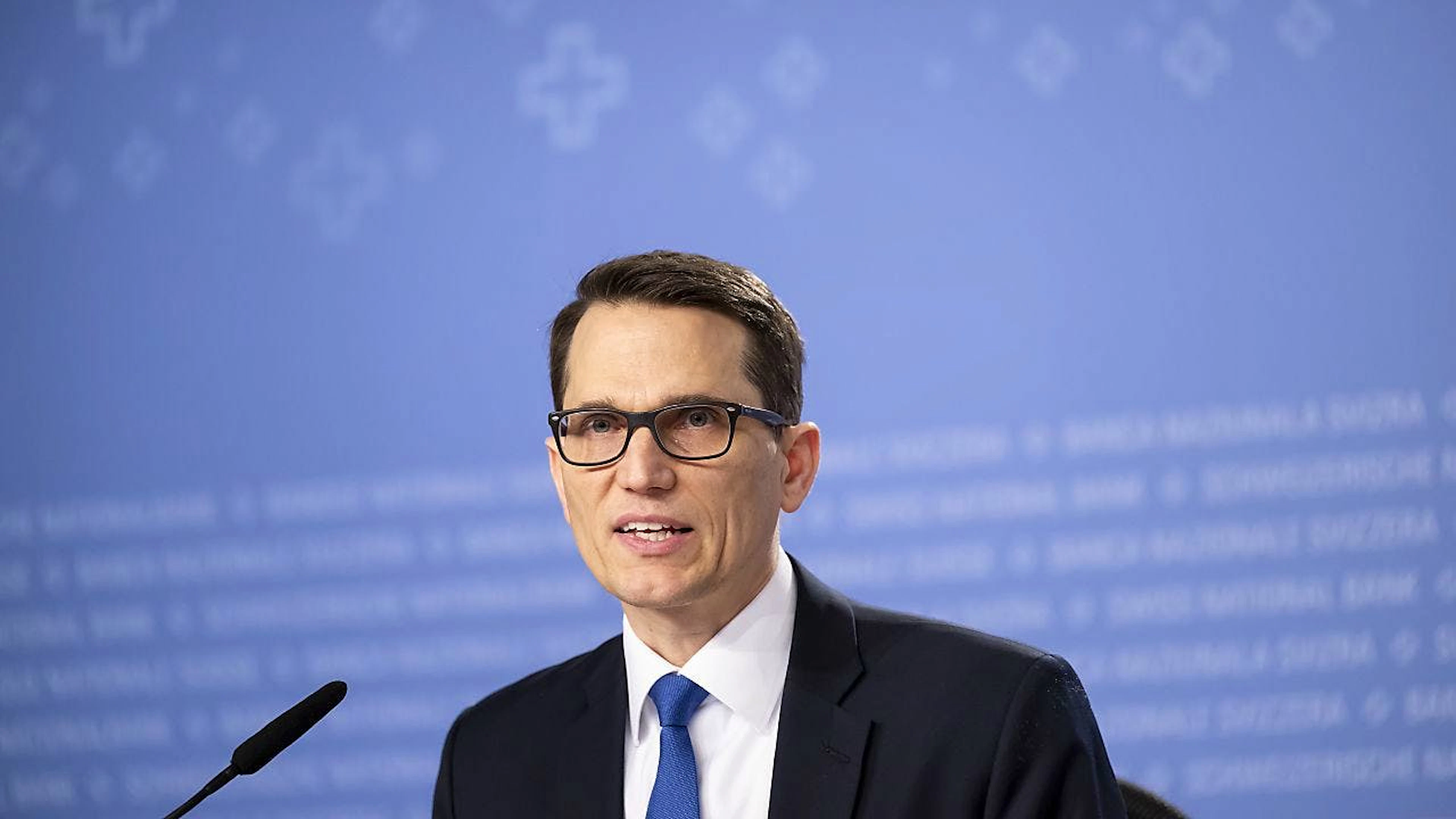 Die Schweizerische Nationalbank hat in den vergangenen 15 Jahren am Devisenmarkt interveniert. Ohne diese Massnahmen hätte es keine Preisstabilität gegeben, argumentierte SNB-Vizepräsident Martin Schlegel an einer Vorlesung. (Archivbild)