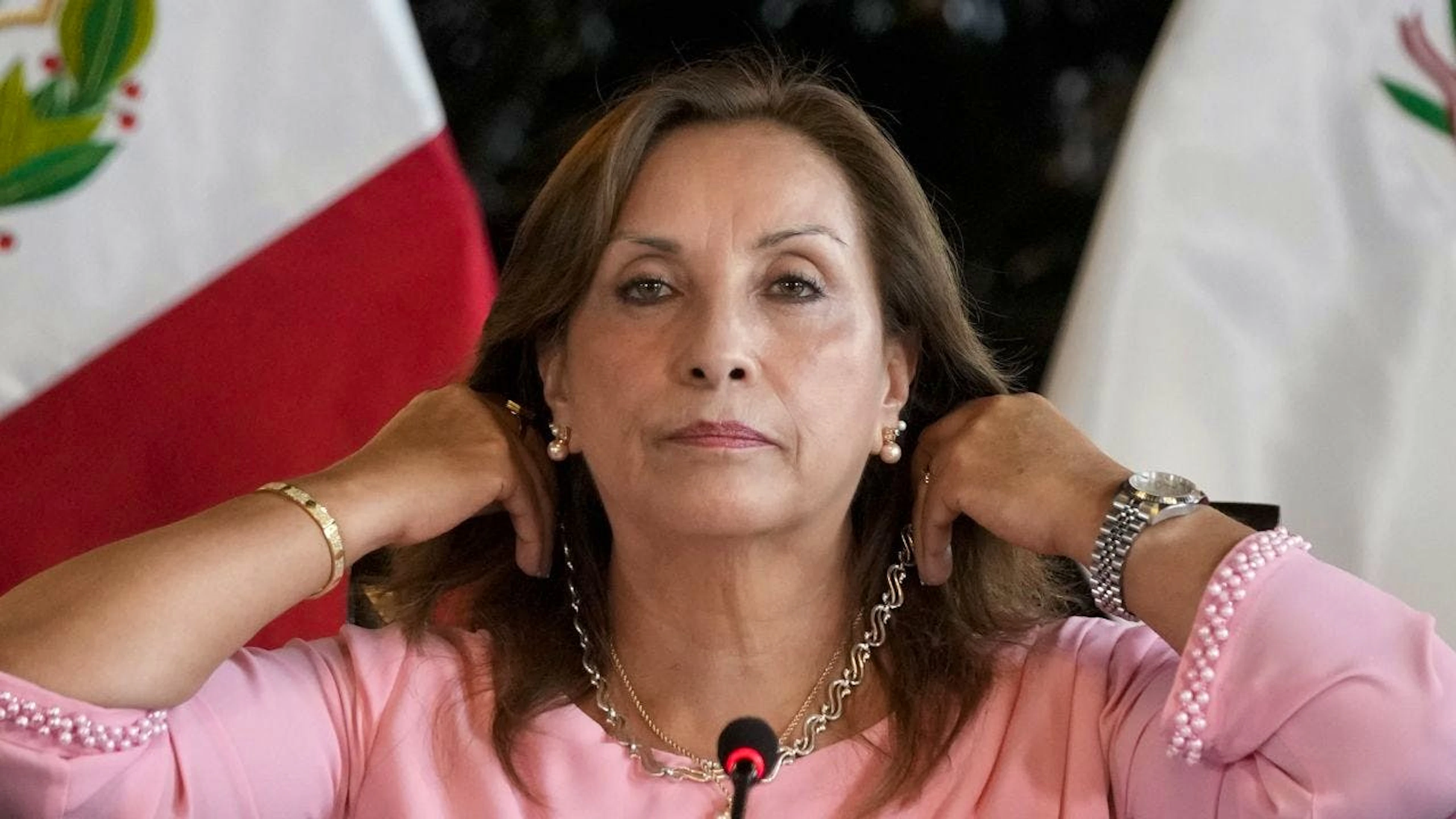 La présidente péruvienne Dina Boluarte a été destituée aux premières heures de vendredi.