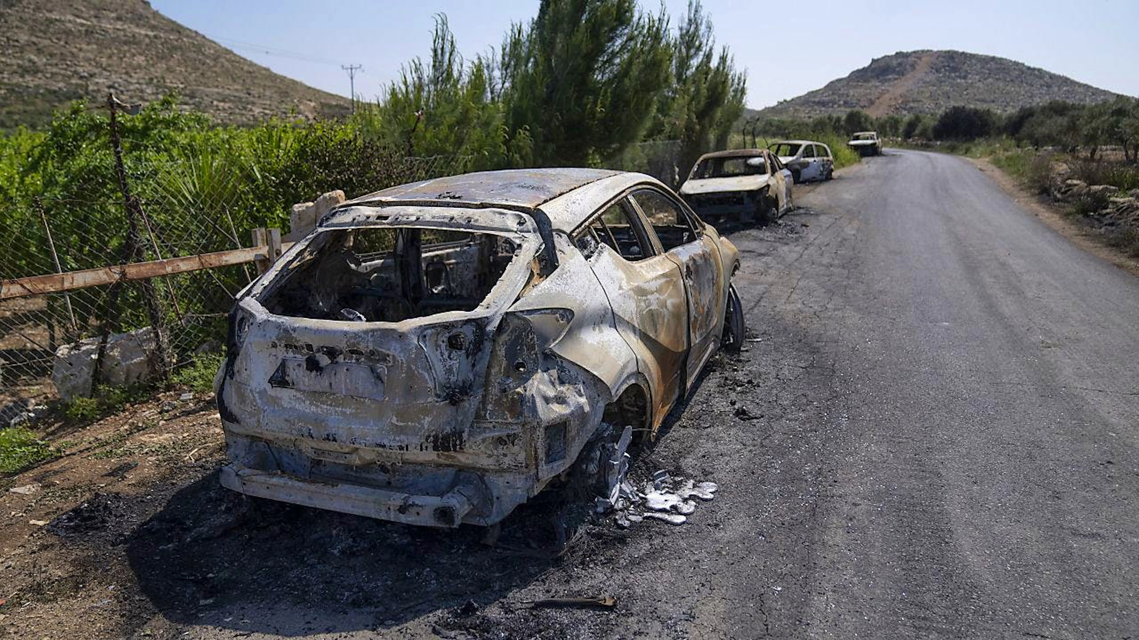 La mort il y a quelques jours d'un adolescent israélien assassiné dans des circonstances inconnues en Cisjordanie occupée a provoqué d'importantes représailles de colons qui ont attaqué des villages, incendié des maisons et des voitures palestiniennes.
