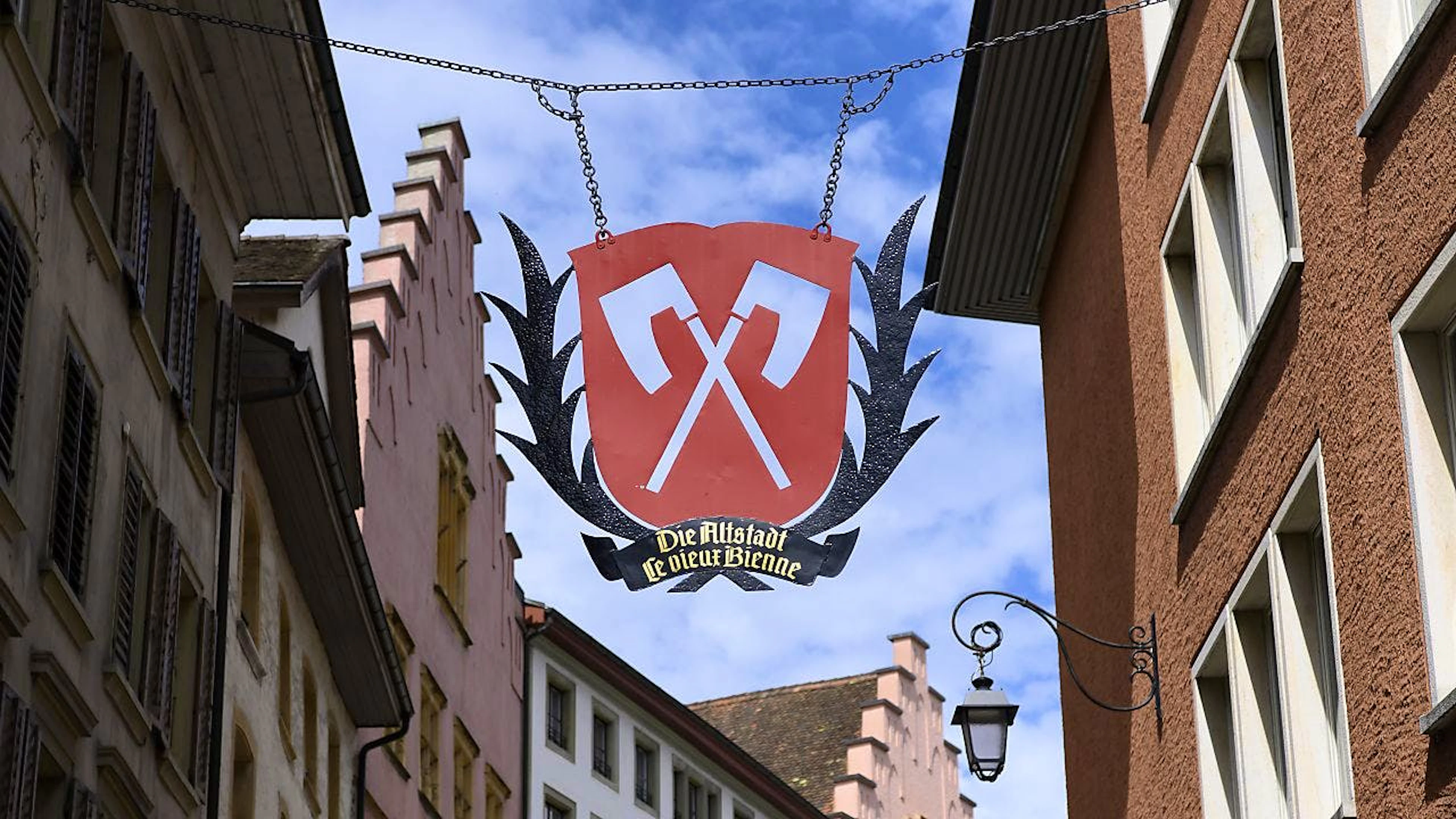 Die Finanzlage der Stadt Biel ist weiter angespannt. (Symbolbild)