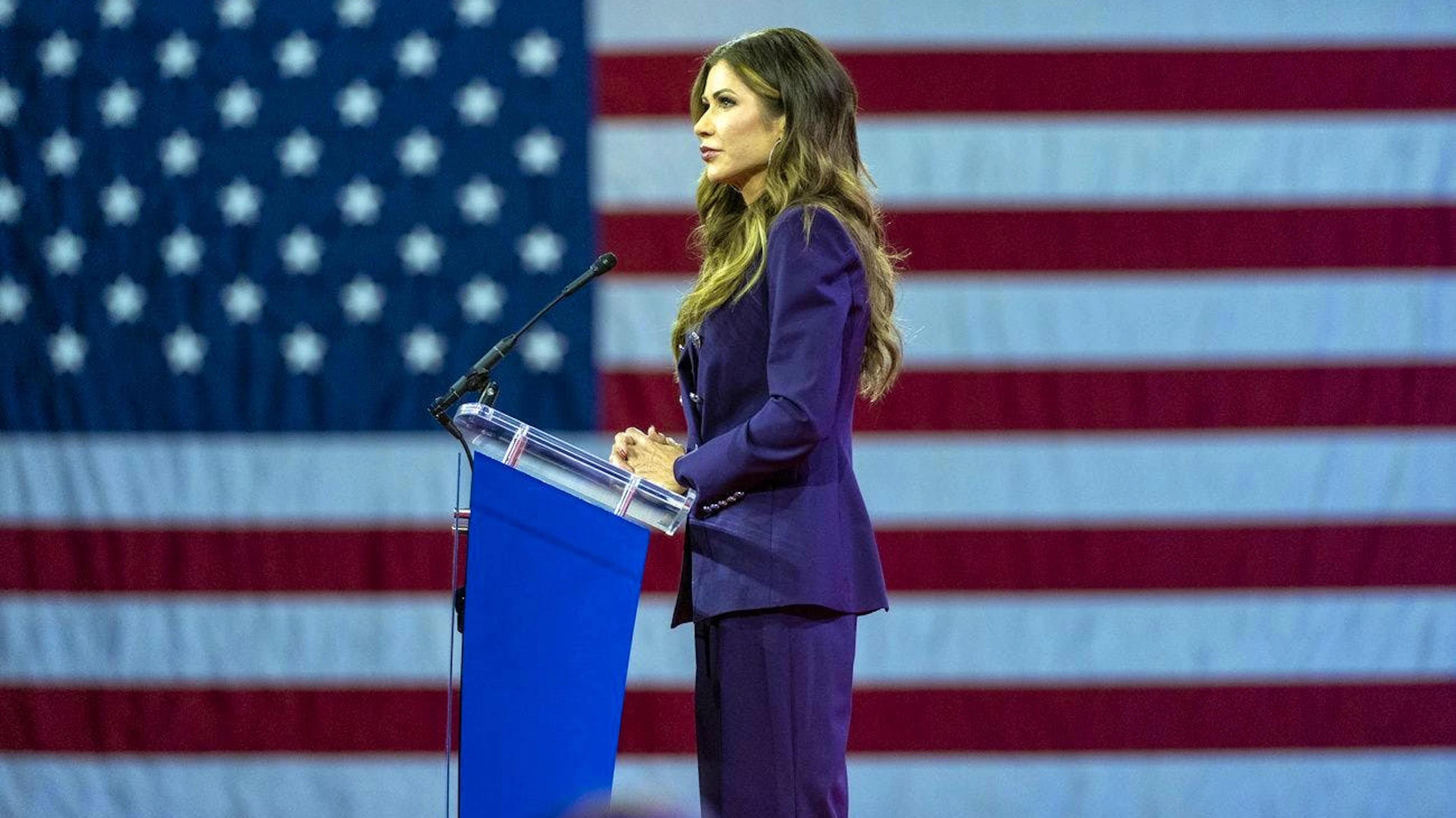 Donald Trump könnte sie als seine potenzielle Vizepräsidentin nominieren: Kristi Noem an der CPAC 2024 im Februar, in Oxon Hill, Maryland.