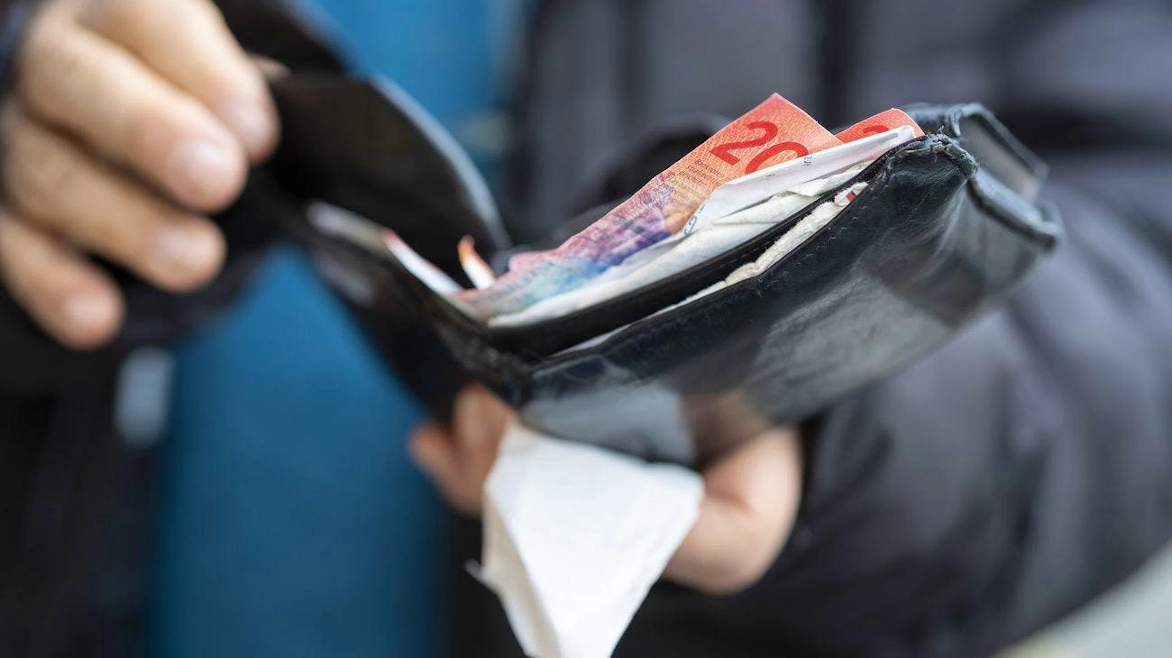 Diverse Banken passen ihre Zinssätze an – nur eine von mehreren Änderungen im Mai.